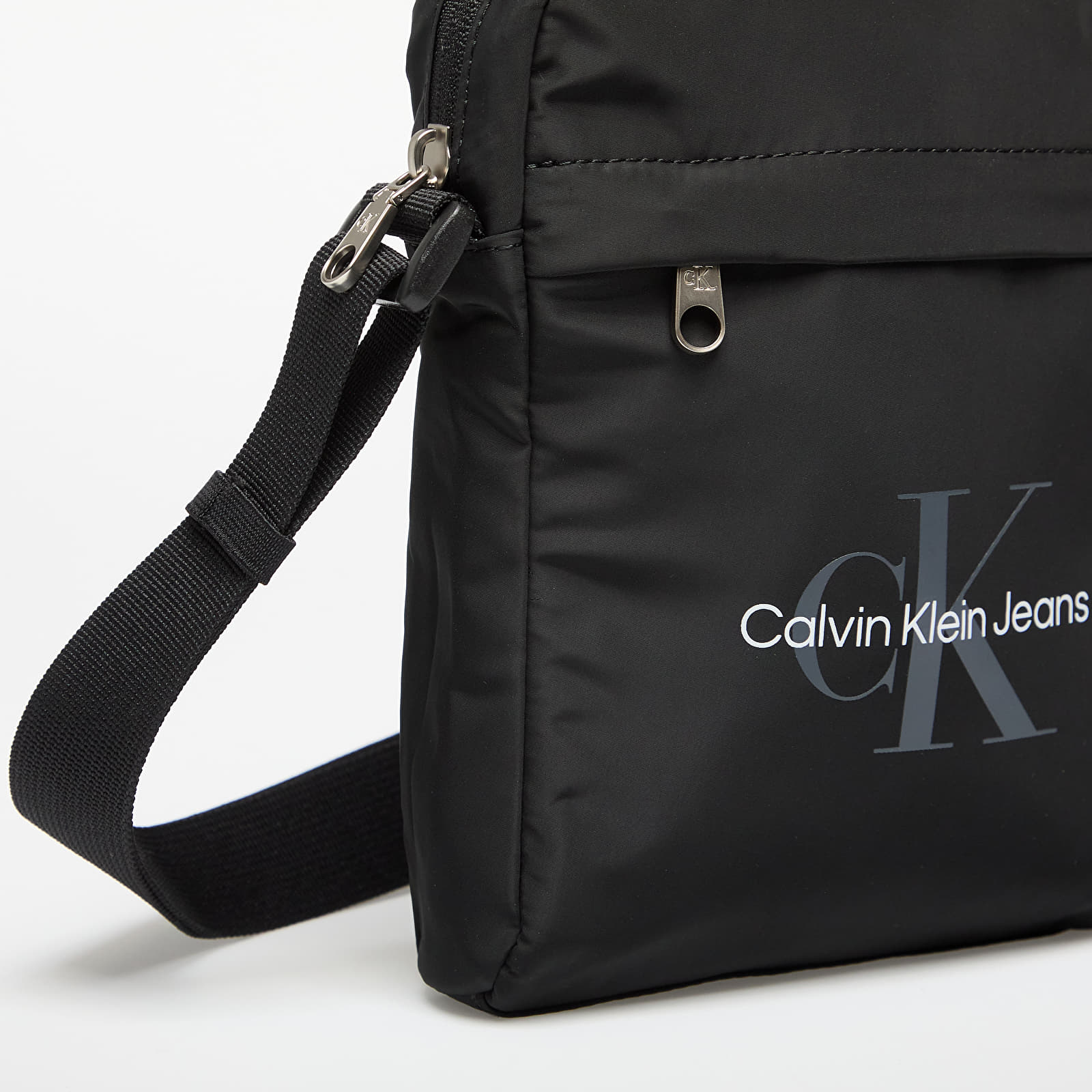 Schoudertassen Calvin Klein Jeans Sport Essentials Reporter Bag Black