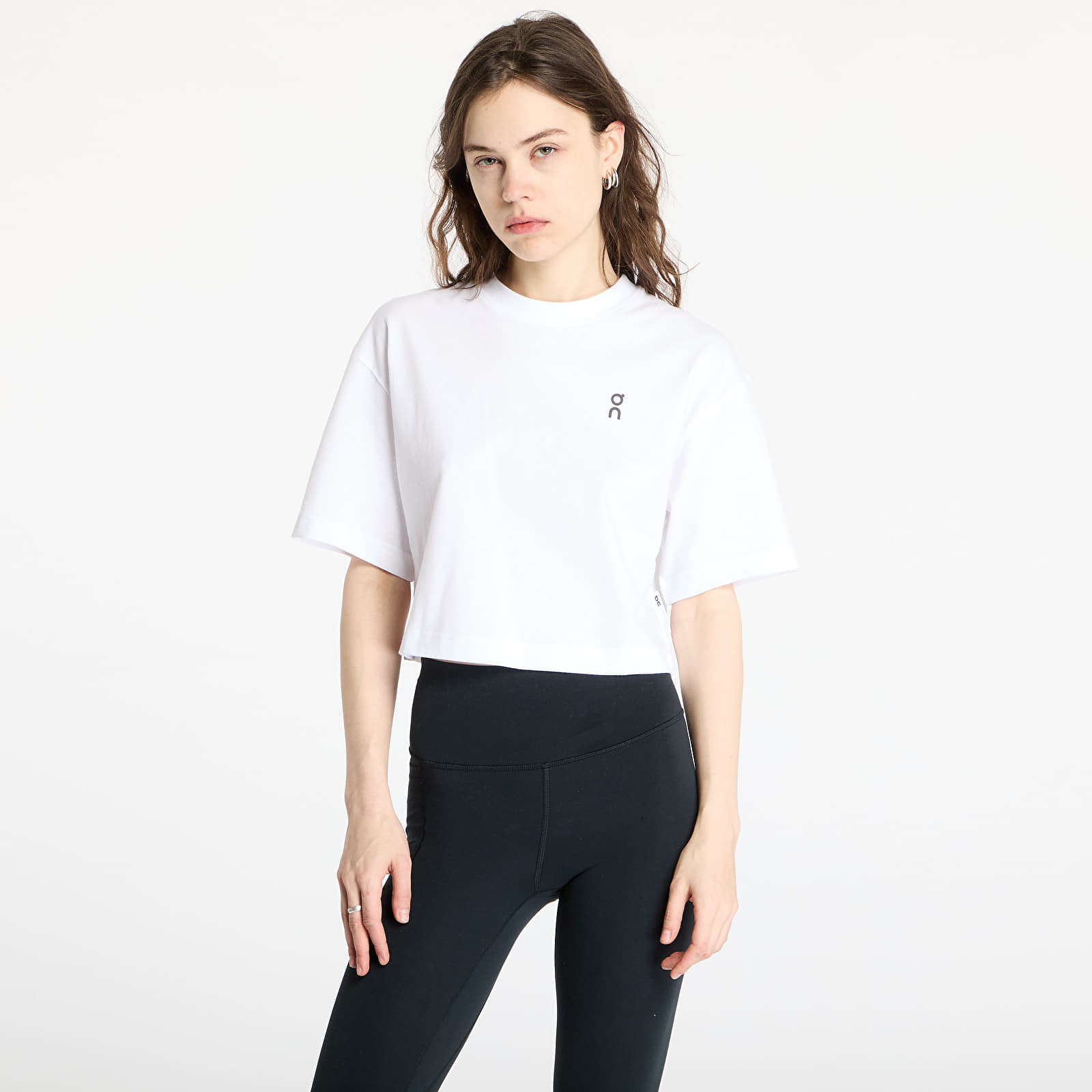 Women's T-shirts On Club Boxy-T White