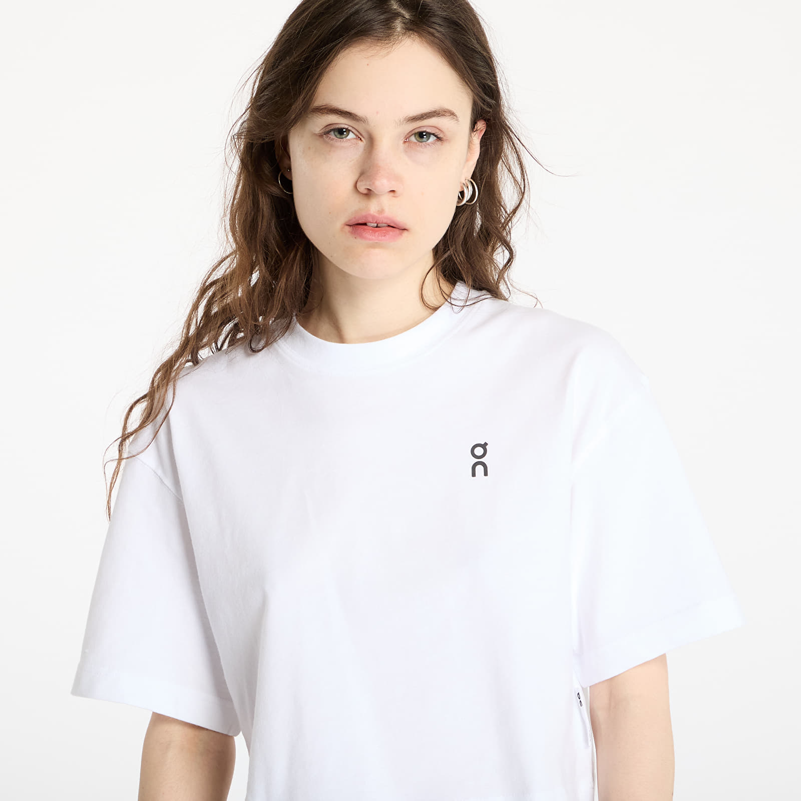 Women's T-shirts On Club Boxy-T White