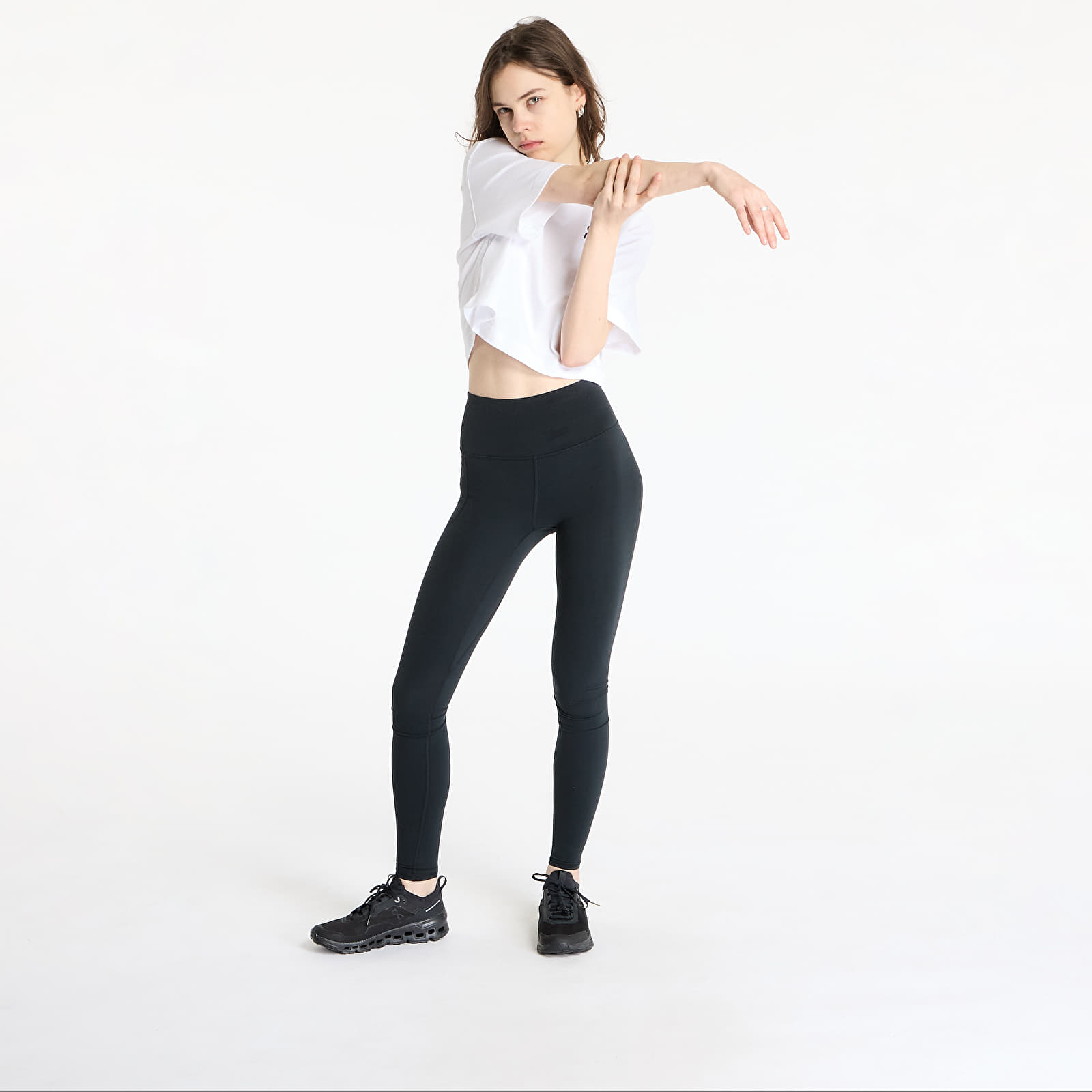 Women's T-shirts On Club Boxy-T White
