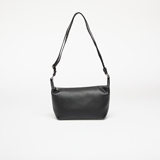 Tasche Calvin Klein Jeans Ultralight Shoulder Bag Black