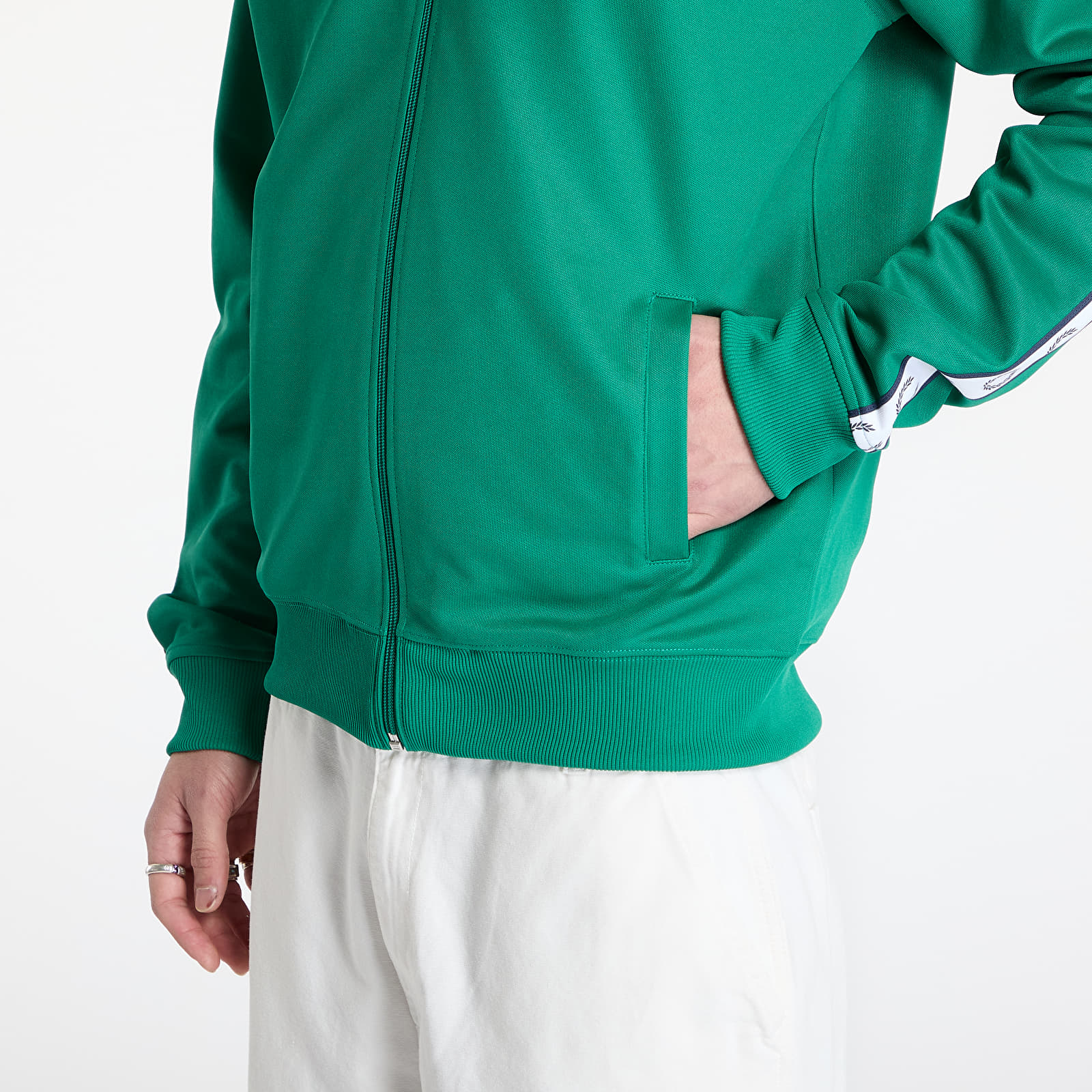 Sudaderas de hombre FRED PERRY Taped Track Jacket Label Green