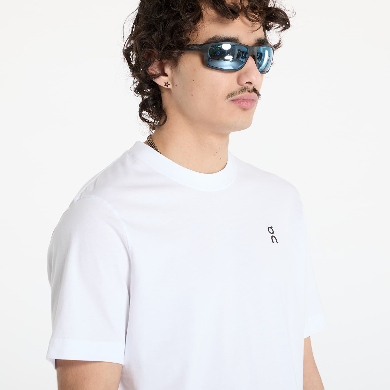 T-shirt On Graphic Short Sleeve Tee White XL