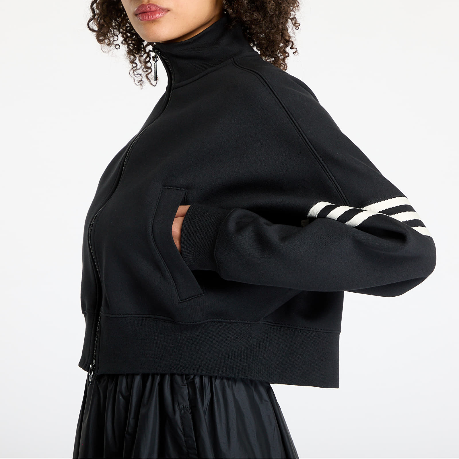 Naiste kampsunid adidas Neuclassics Track Top Black/ Cream White
