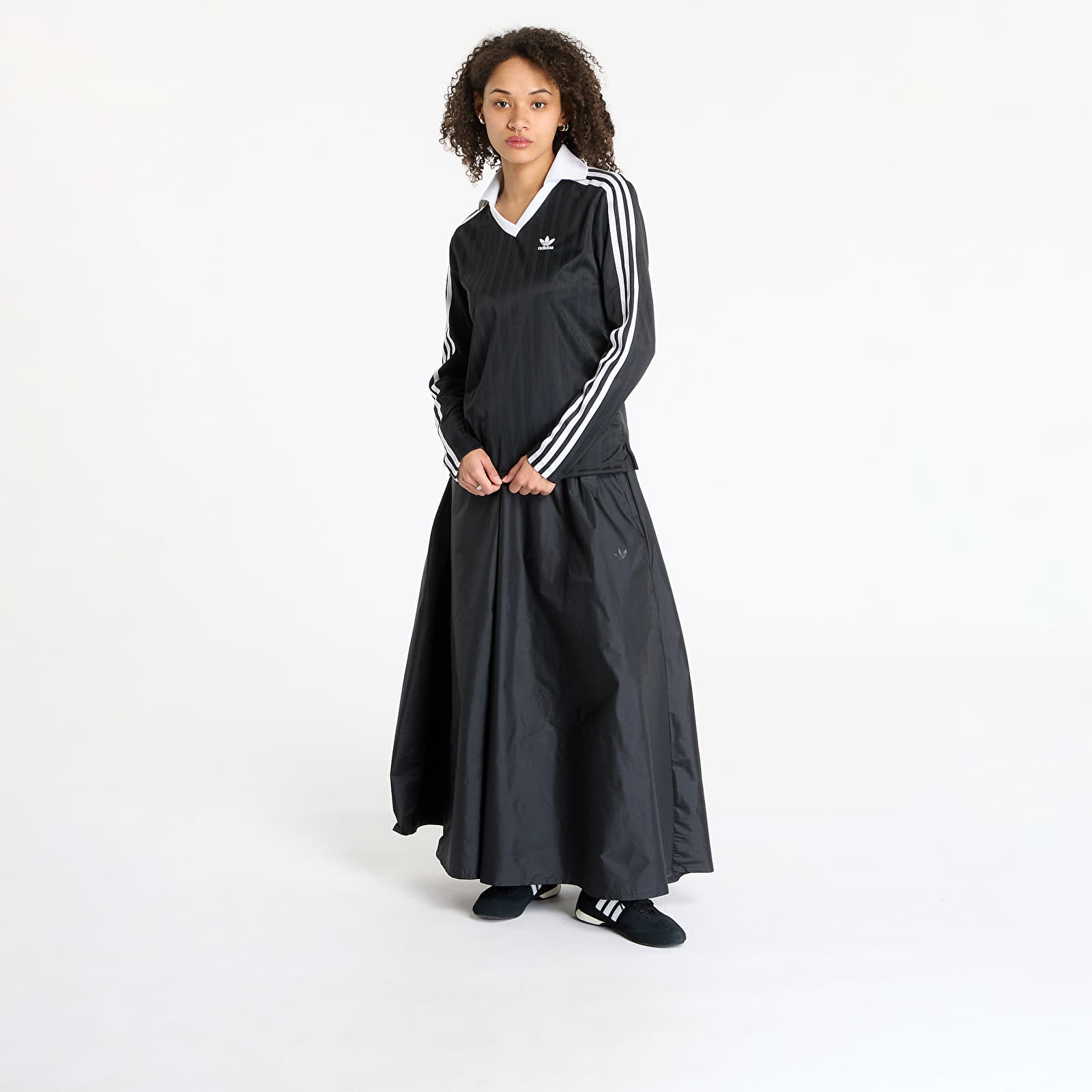 Women's T-shirts adidas Adicolor Football Jacquard V-Neck Long Sleeve Tee Black/ Black
