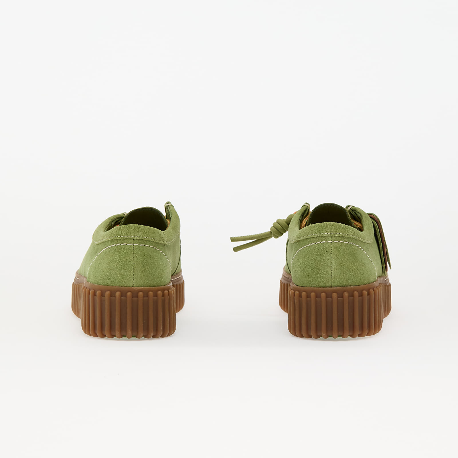 Ženske superge in čevlji Clarks Torhill Bee Apple Suede