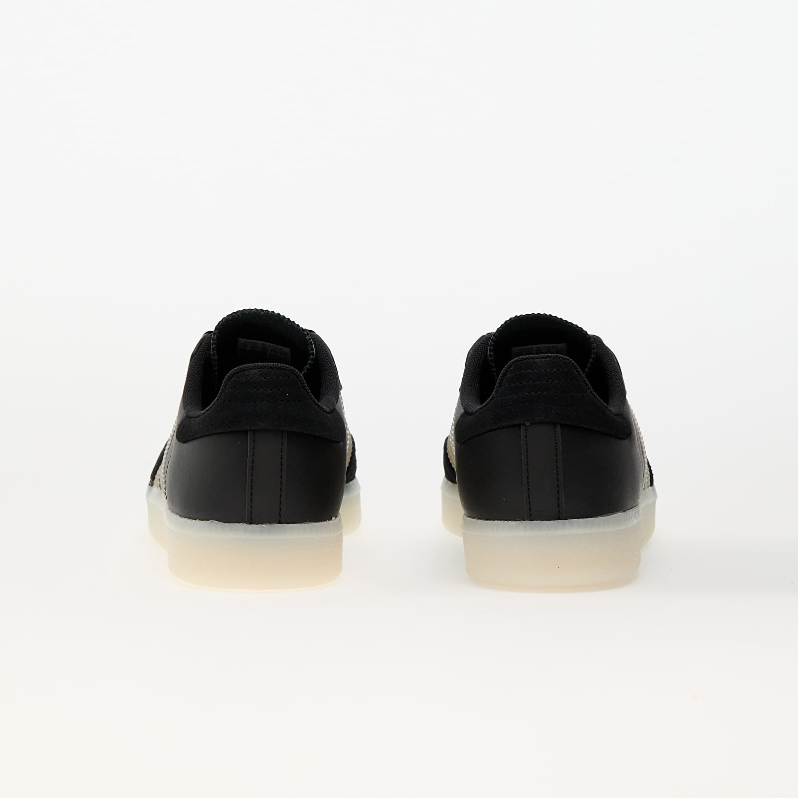 Pánské tenisky a boty adidas Velosamba Lea Core Black/ Cyber Metallic/ Purrub
