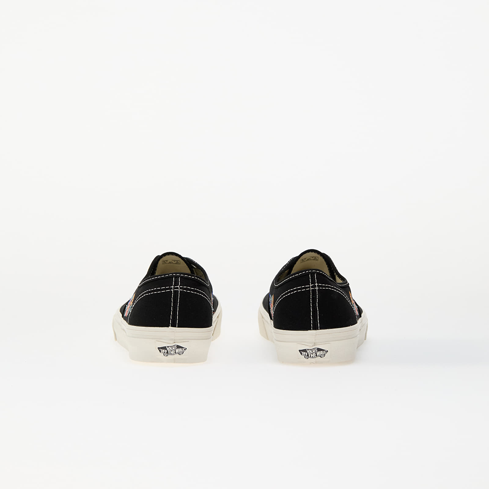 Men's sneakers and shoes Vans Authentic Black Floral