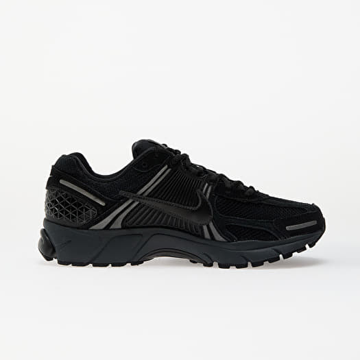Men's sneakers and shoes Nike Zoom Vomero 5 Black/ Black