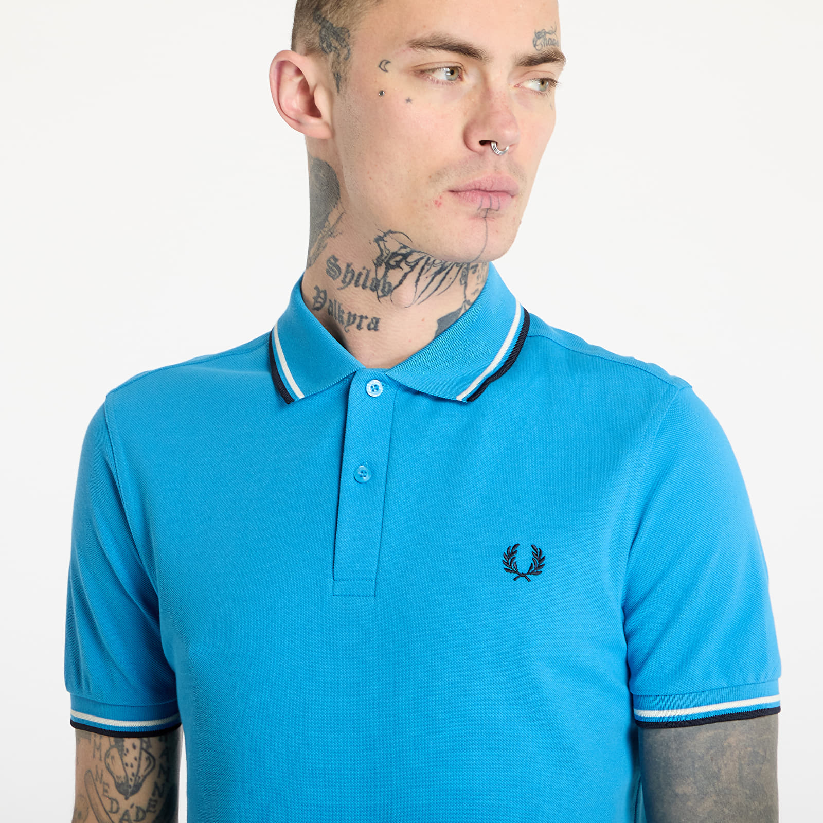 Men's T-shirts FRED PERRY Twin Tipped Fred Perry Shirt Court Blue/ Ecru/ Navy