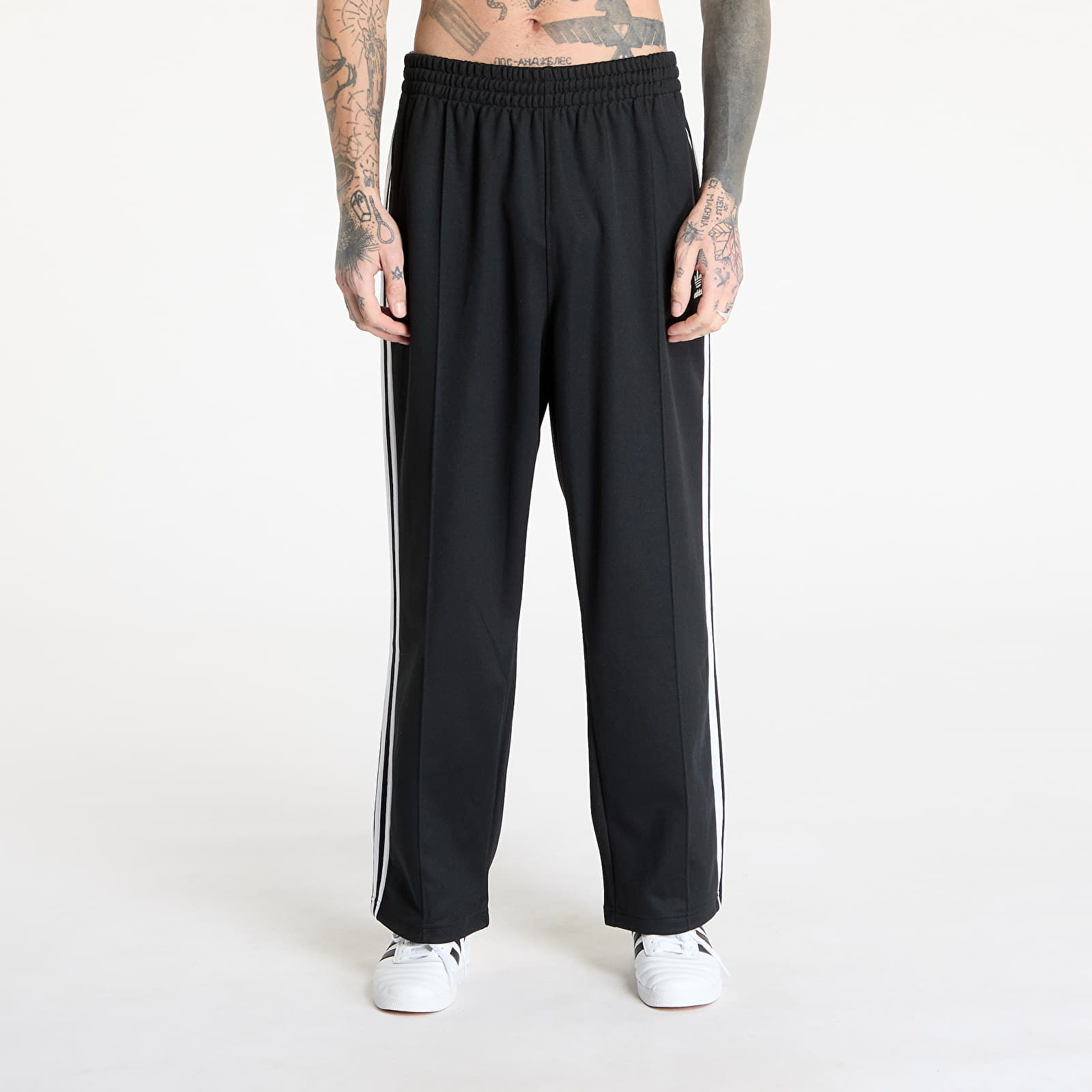 Férfi nadrágok adidas Firebird Adicolor Baggy Fit Trackpant Black