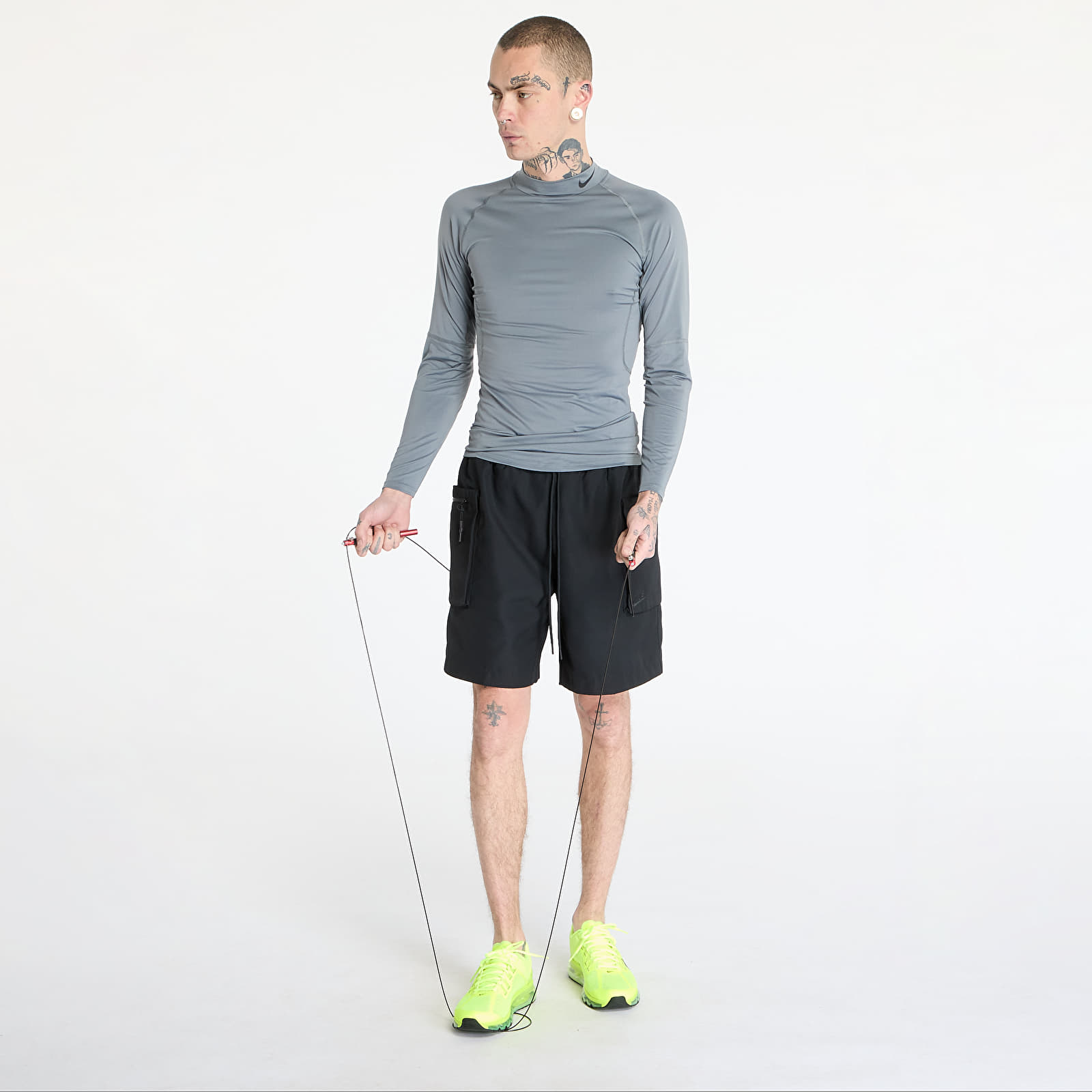 T-shirts för män Nike Pro Men's Dri-FIT Fitness Mock-Neck Long-Sleeve Top Smoke Grey/ Black