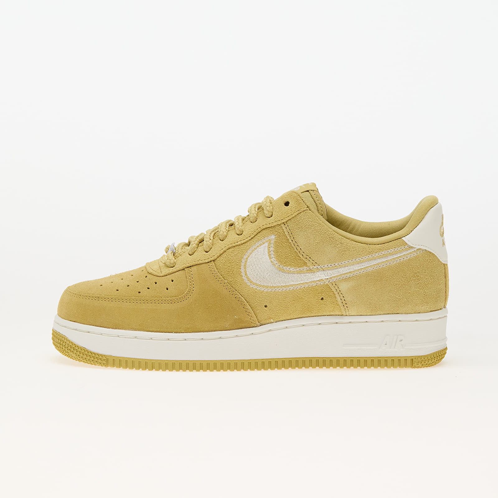 Turnschuhe und Schuhe für Männer Nike Air Force 1 '07 Lv8 Buff Gold/ Sail