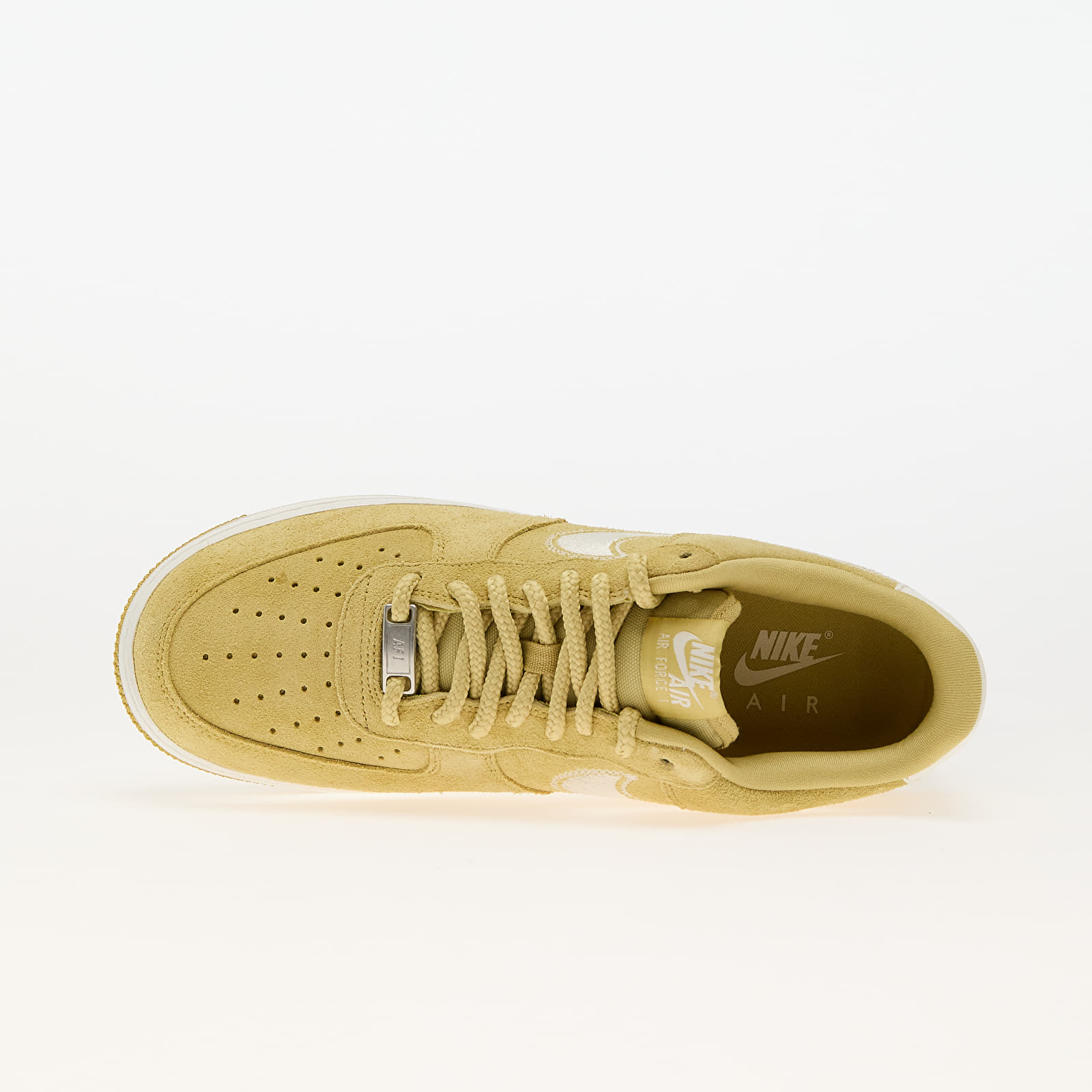 Sneakers og sko til mænd Nike Air Force 1 '07 Lv8 Buff Gold/ Sail