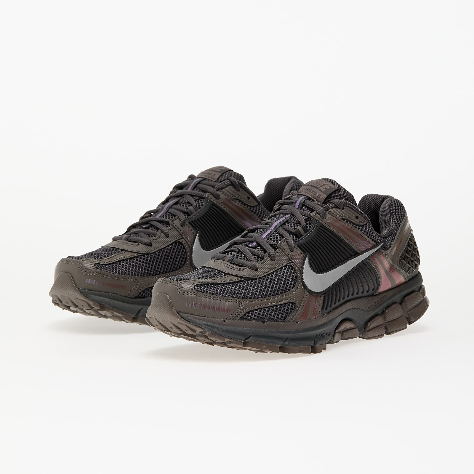 Turnschuhe und Schuhe für Männer Nike Zoom Vomero 5 Cave Stone/ Metallic Silver-Multi-Color