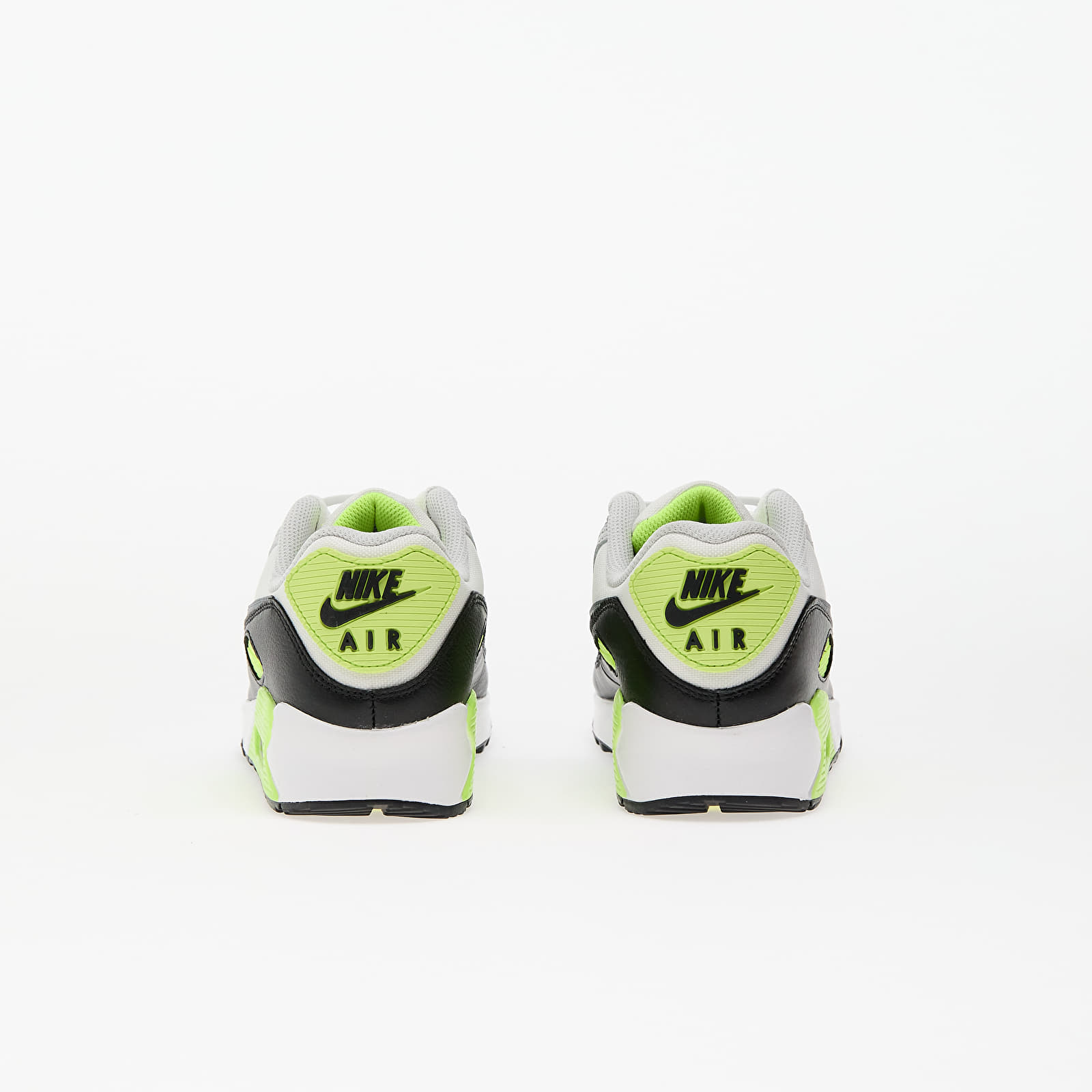 Sneakers og sko til mænd Nike Air Max 90 Gore-Tex Summit White/ Cool Grey-Volt-Black