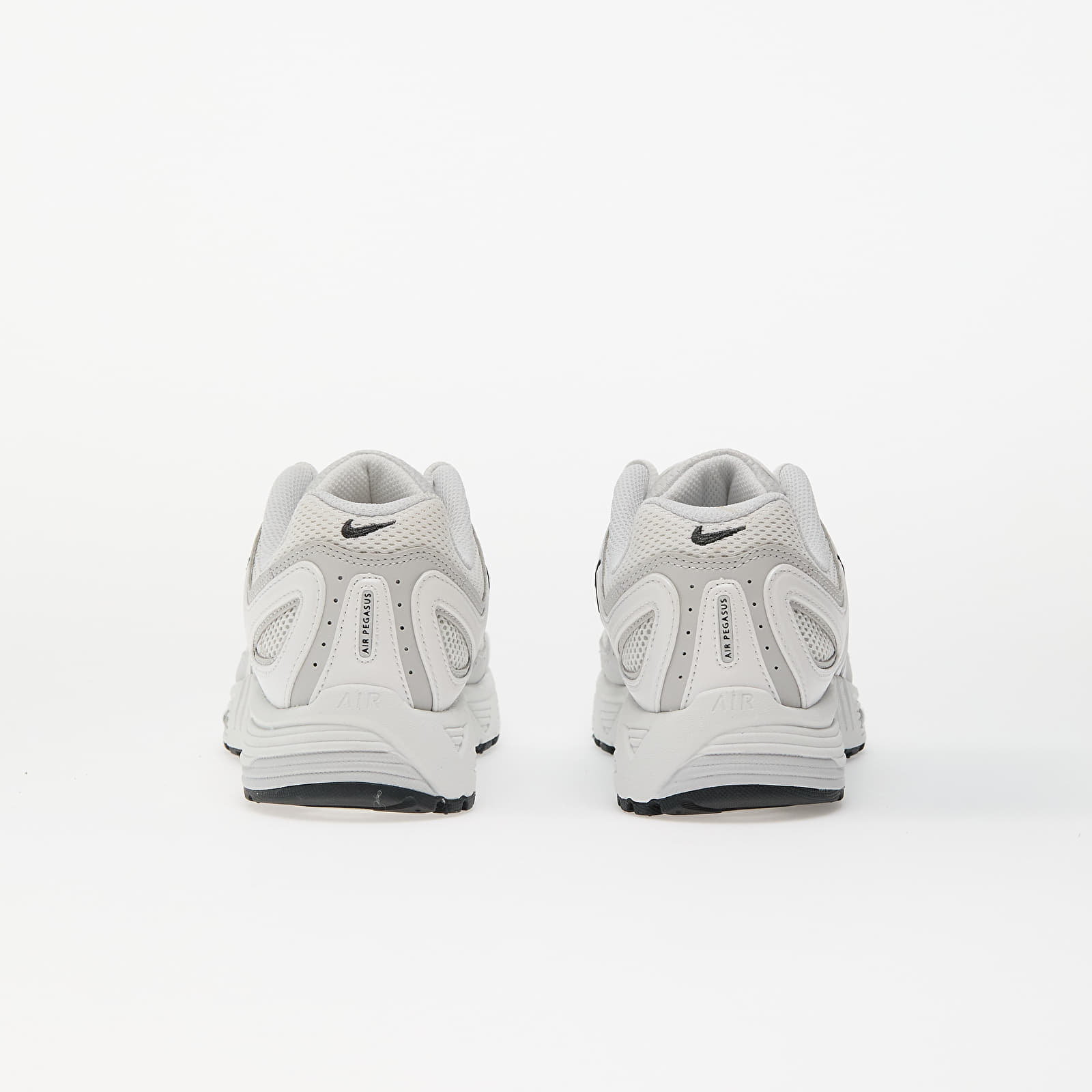 Naiste tossud ja kingad Nike W Air Pegasus 2005 Summit White/ Summit White-Photon Dust