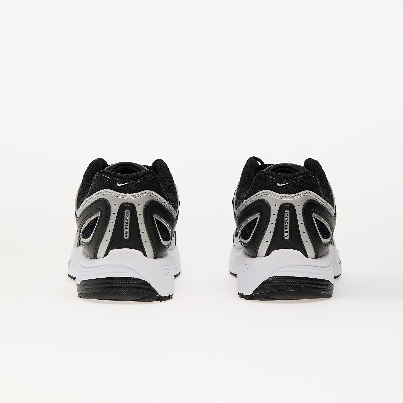 Meeste tossud ja kingad Nike Air Pegasus 2005 Black/ Metallic Silver-Iron Grey-White