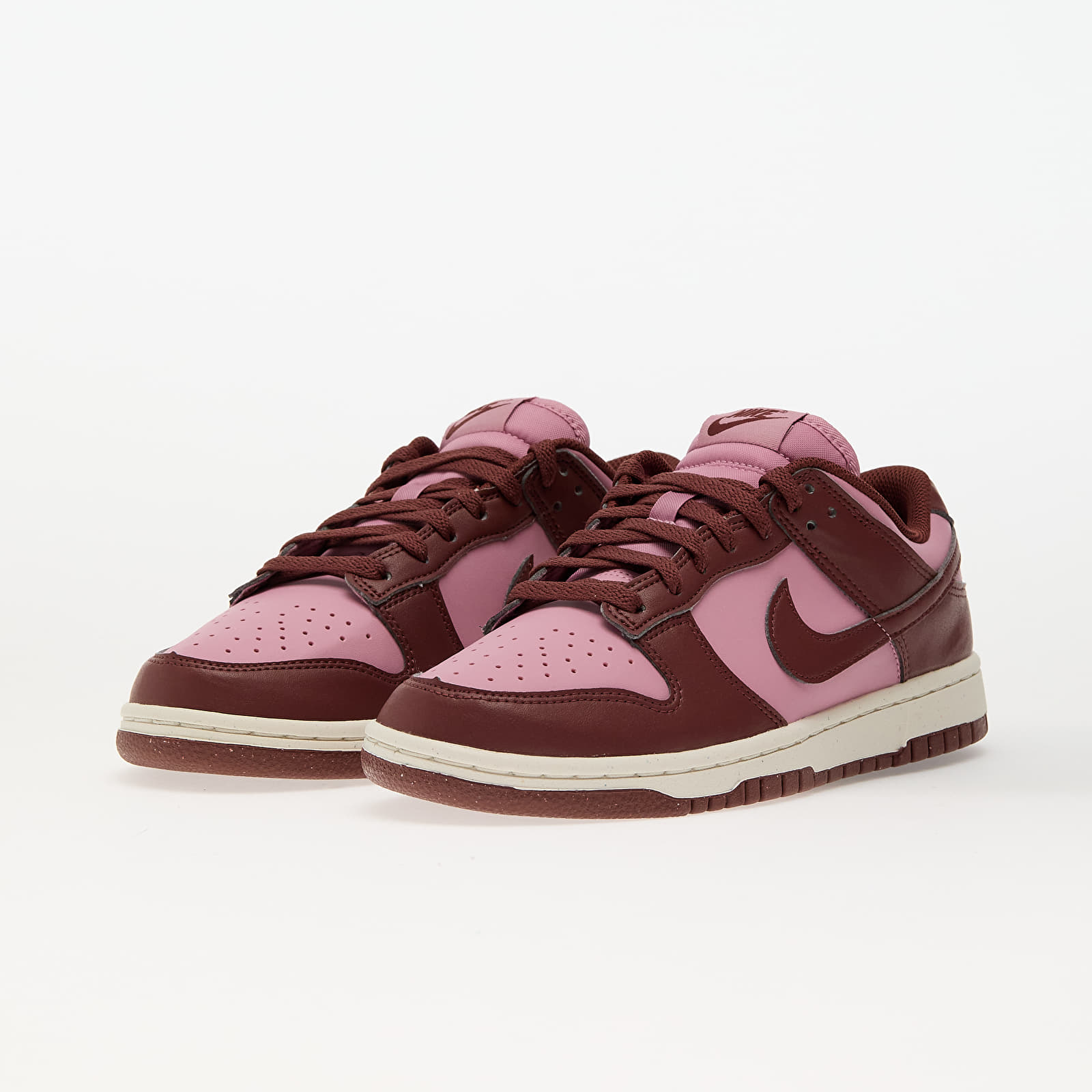 Damessneakers en -schoenen Nike W Dunk Low White/ Elemental Pink-Dark Pony-Sail