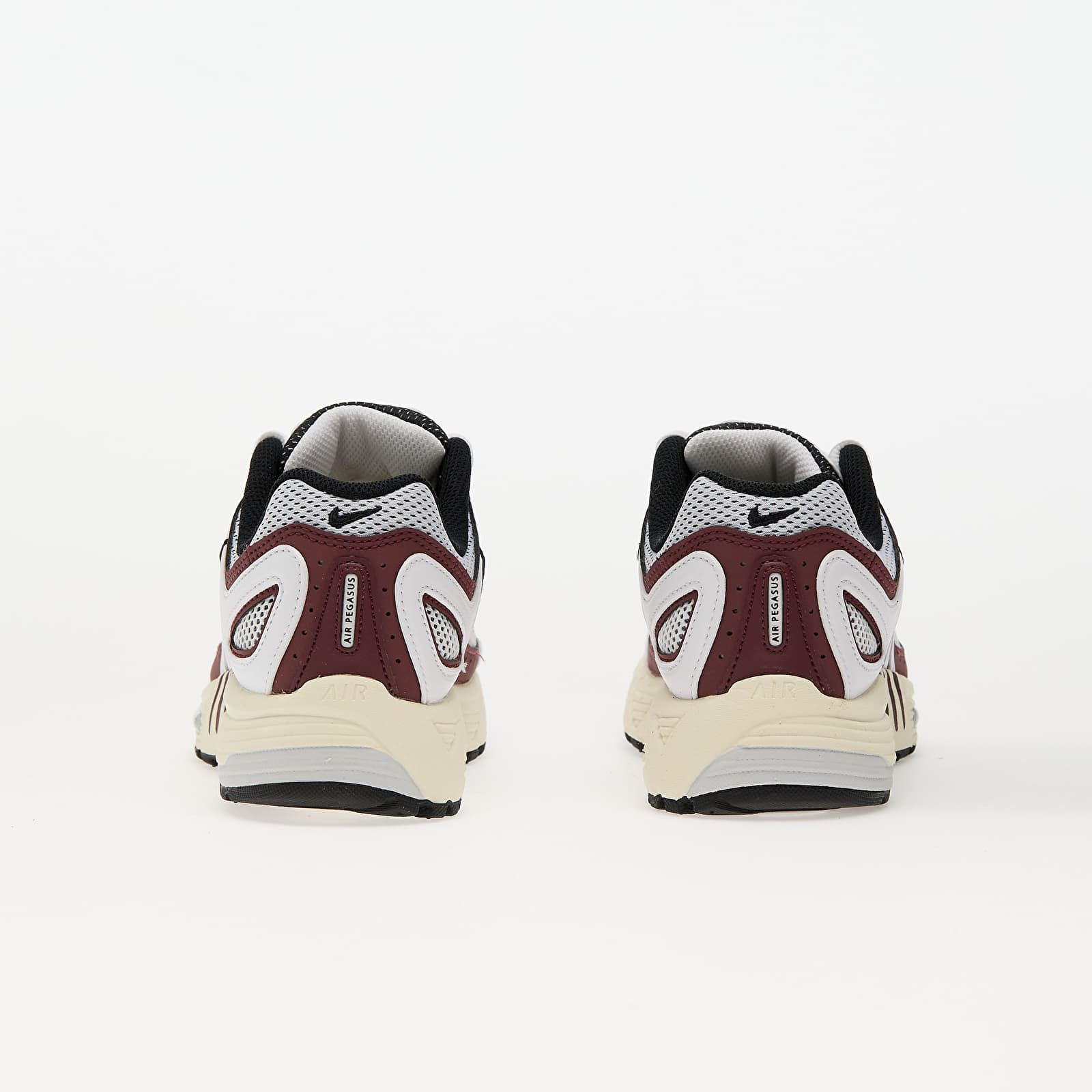 Sneakers og sko til kvinder Nike W Air Pegasus 2005 Dark Team Red/ White-Black-Pure Platinum