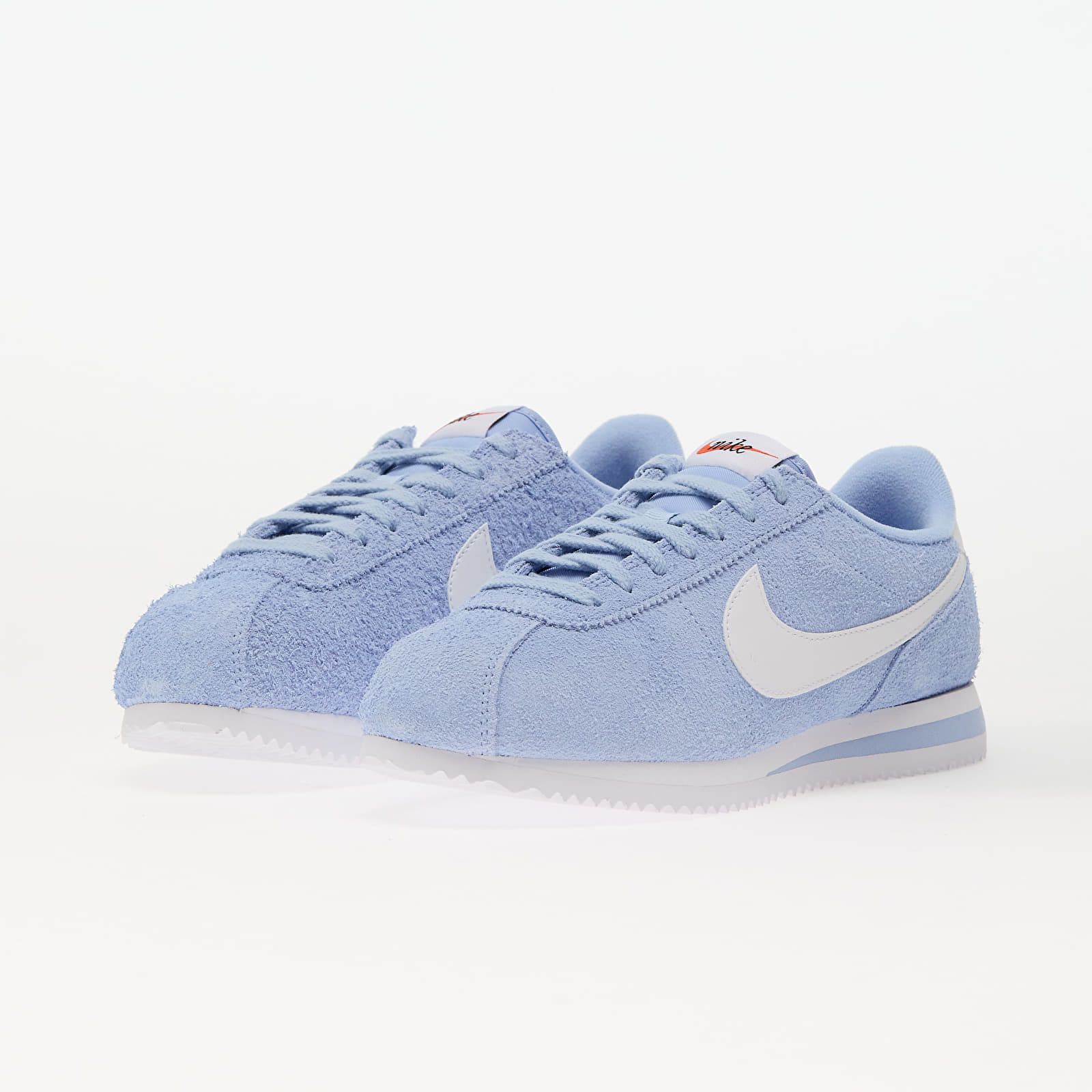 Women's sneakers and shoes Nike W Cortez Vintage Suede Aluminum/ White