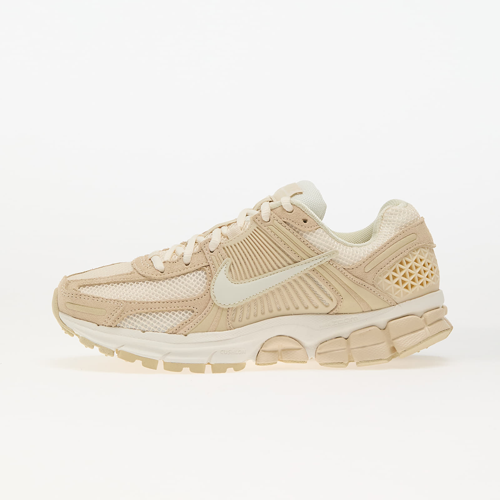 Дамски кецове и обувки Nike W Zoom Vomero 5 Beach/ Sail-Lt Khaki-Pale Ivory