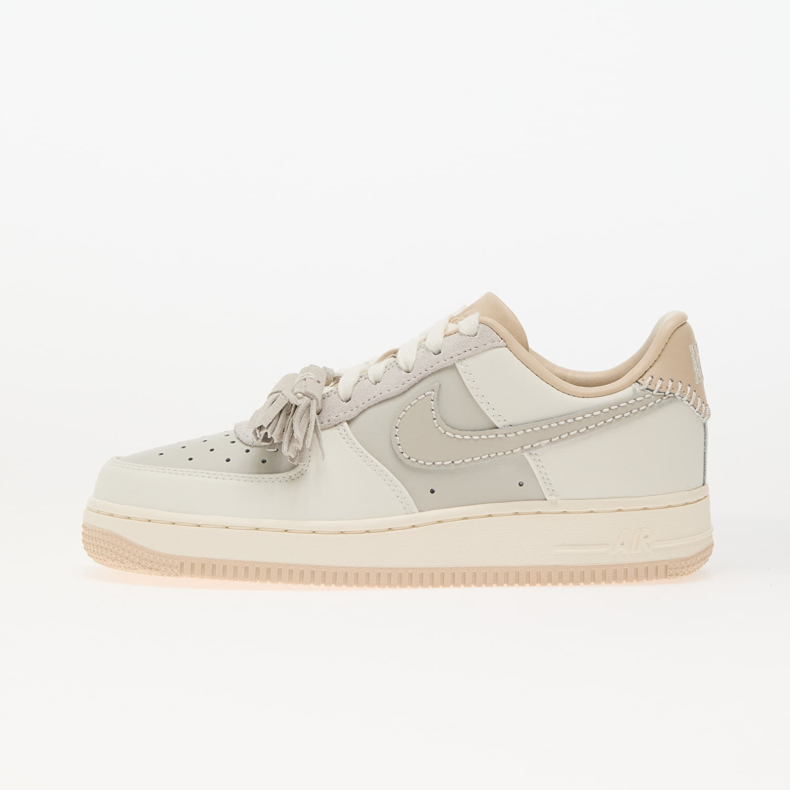 Damskie buty Nike W Air Force 1 '07 Light Bone/ Light Bone-Sail-Pink Oxford