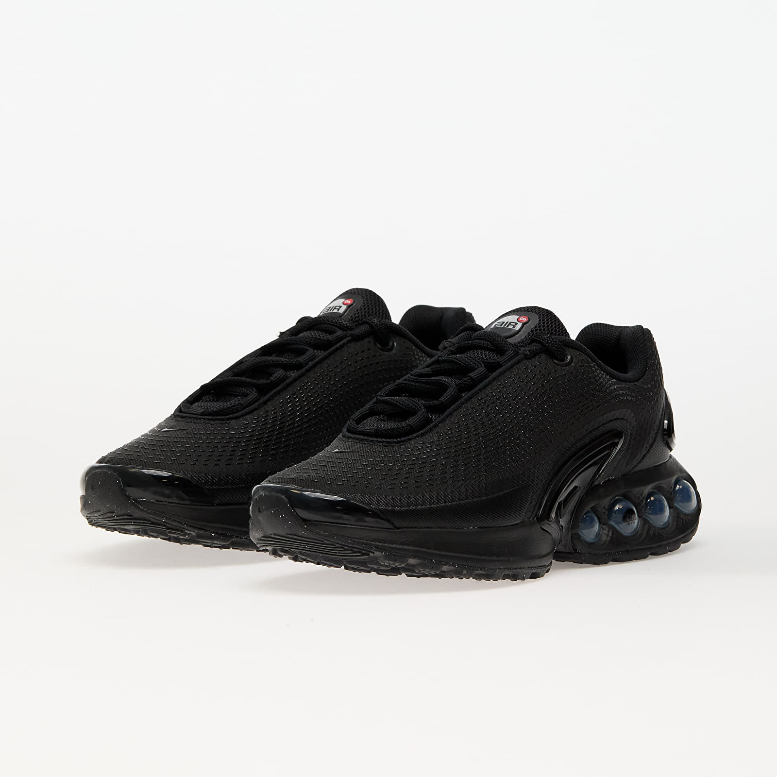 Sneakers og sko til kvinder Nike W Air Max DN Black/ Black-Black-Mtlc Dark Grey