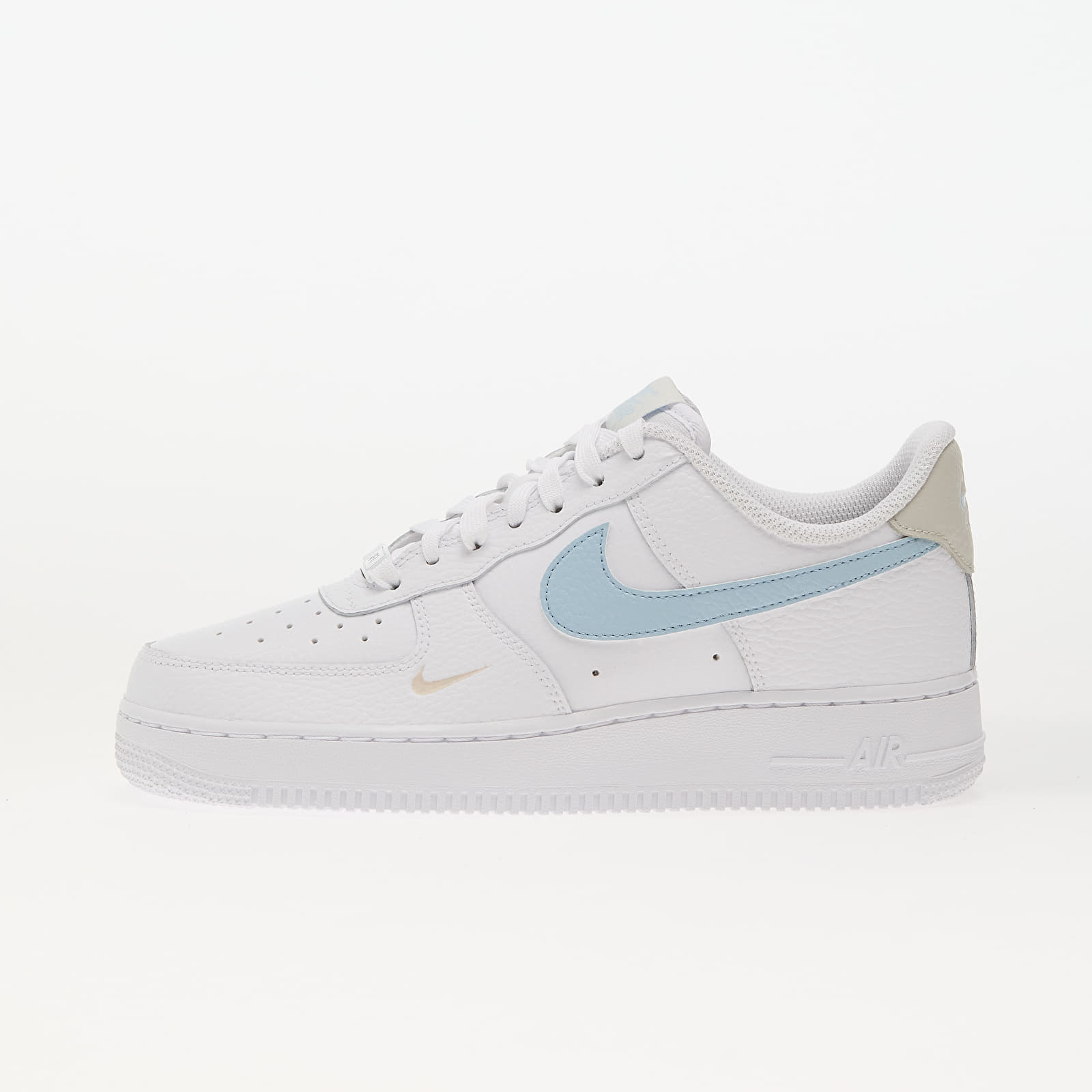 Scarpe e sneakers da donna Nike W Air Force 1 '07 White/ Lt Armory Blue-Light Bone