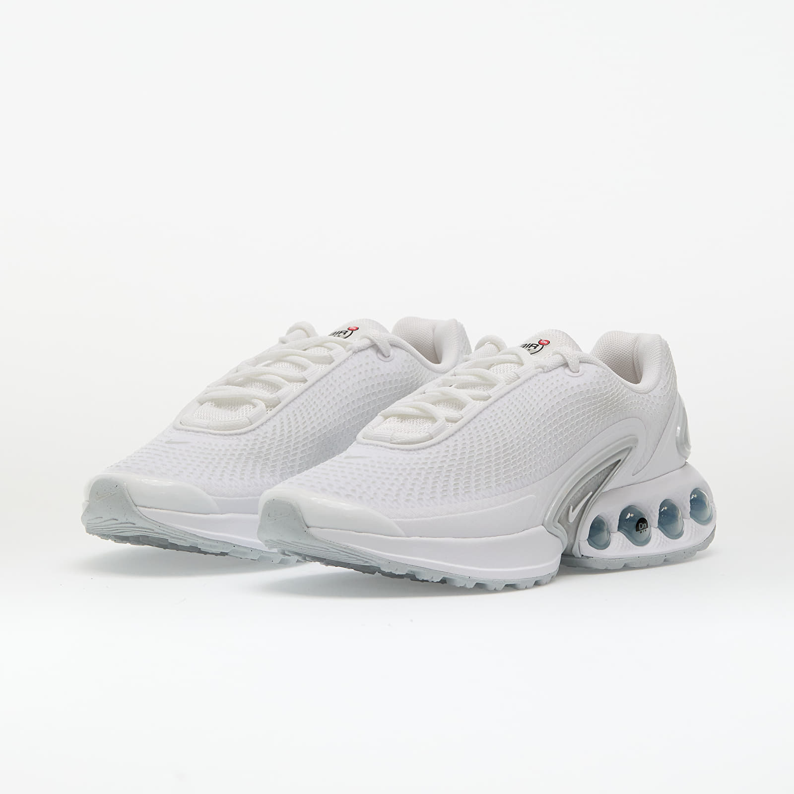 Sneakers og sko til kvinder Nike W Air Max DN White/ White-White-Metallic Silver