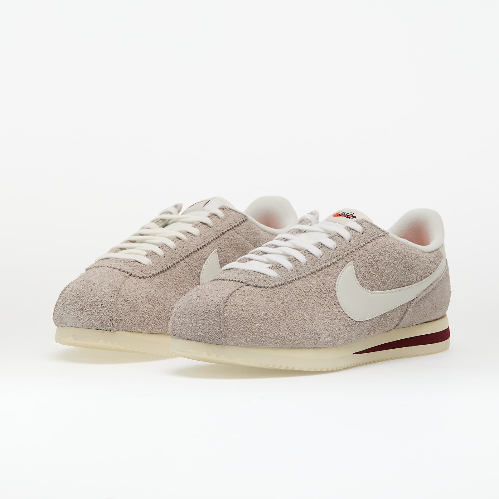 Meeste tossud ja kingad Nike Cortez Se College Grey/ Sail-Dark Team Red