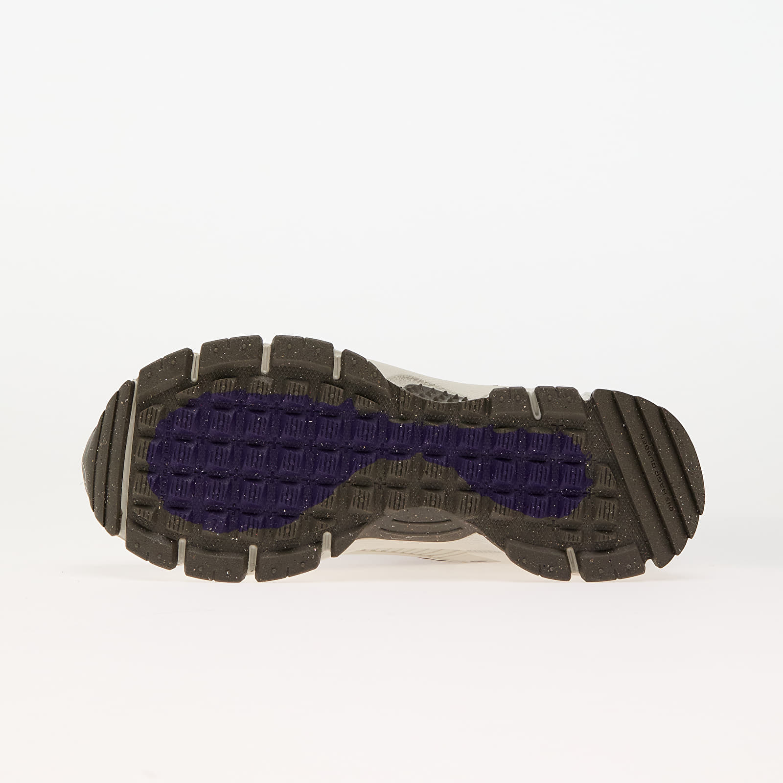 Naiste tossud ja kingad Nike W Zoom Vomero Roam Light Bone/ Mink Brown-Court Purple