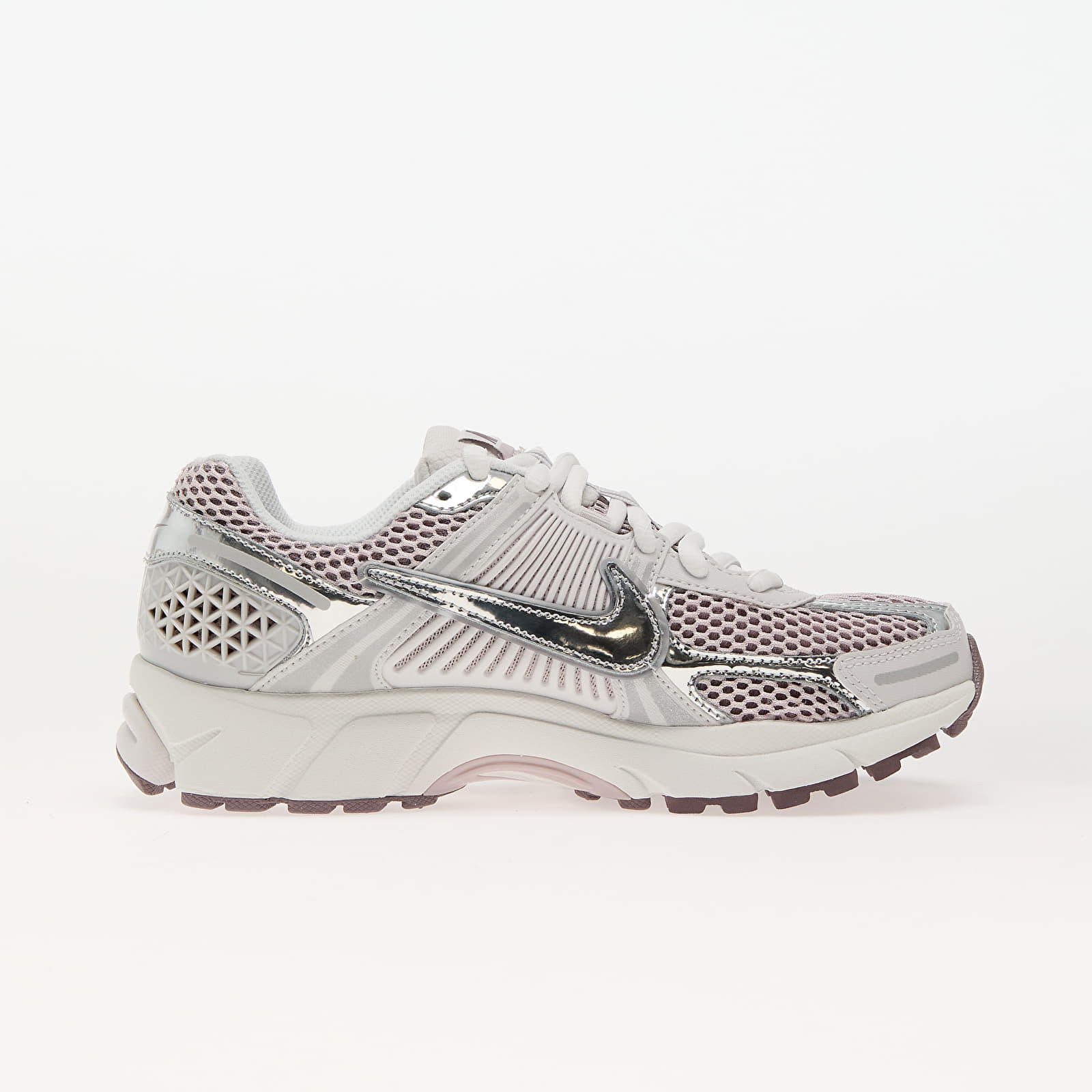 Naiste tossud ja kingad Nike W Zoom Vomero 5 Vast Grey/ Metallic Silver