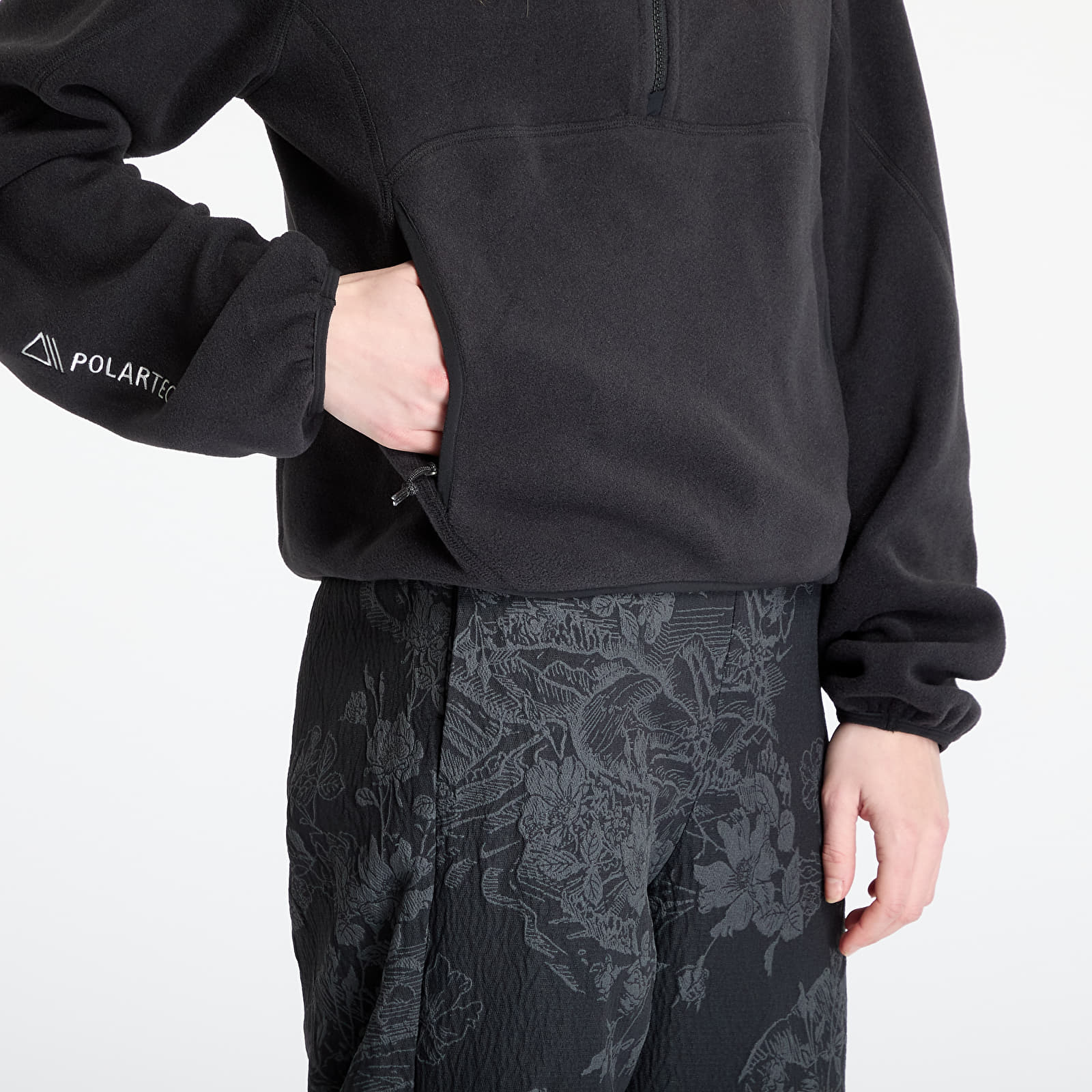 Hanorace Nike ACG "Wolf Tree" Women's 1/2-Zip Top Black/ Anthracite/ Summit White