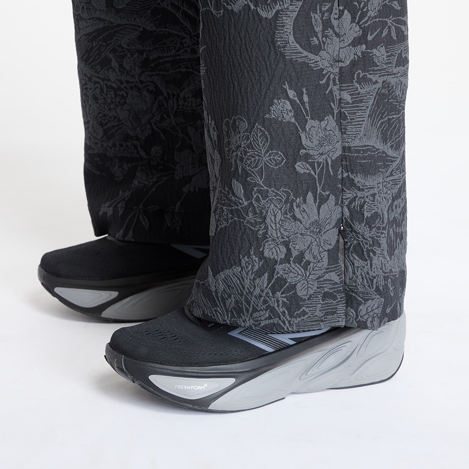 Kelnės Nike Sportswear Collection Women's Mid-Rise Jacquard Track Pants Black/ Anthracite/ Black