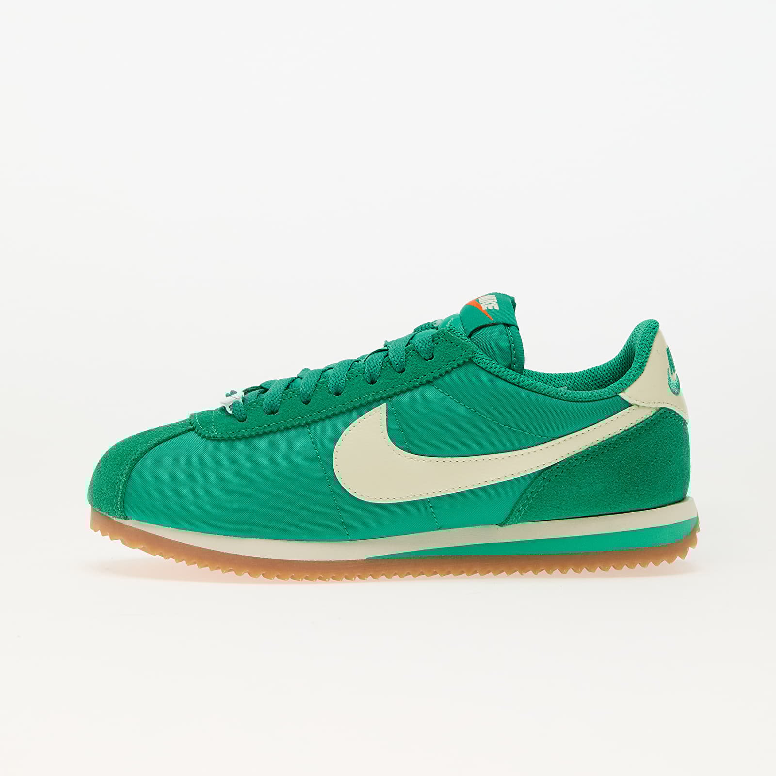 Naiste tossud ja kingad Nike W Cortez Textile Stadium Green/ Coconut Milk-Safety Orange