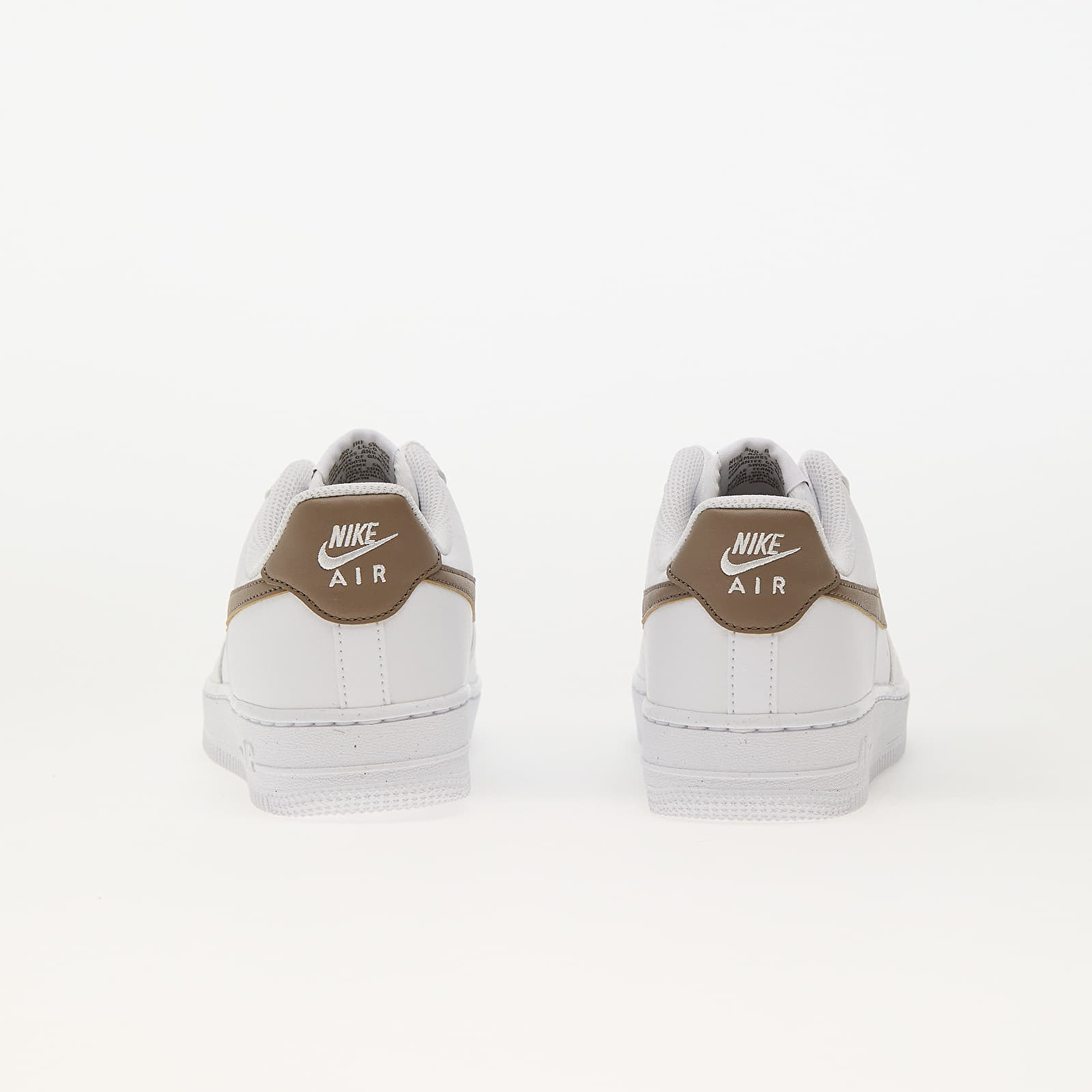 Naisten lenkkarit ja kengät Nike W Air Force 1 '07 Next Nature White/ Mink Brown