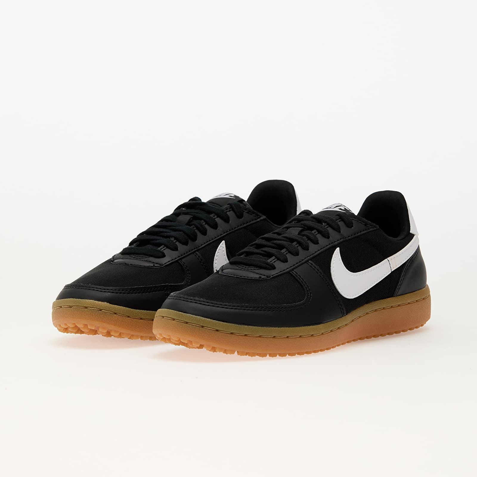 Naiste tossud ja kingad Nike W Field General Black/ White-Gum Light Brown