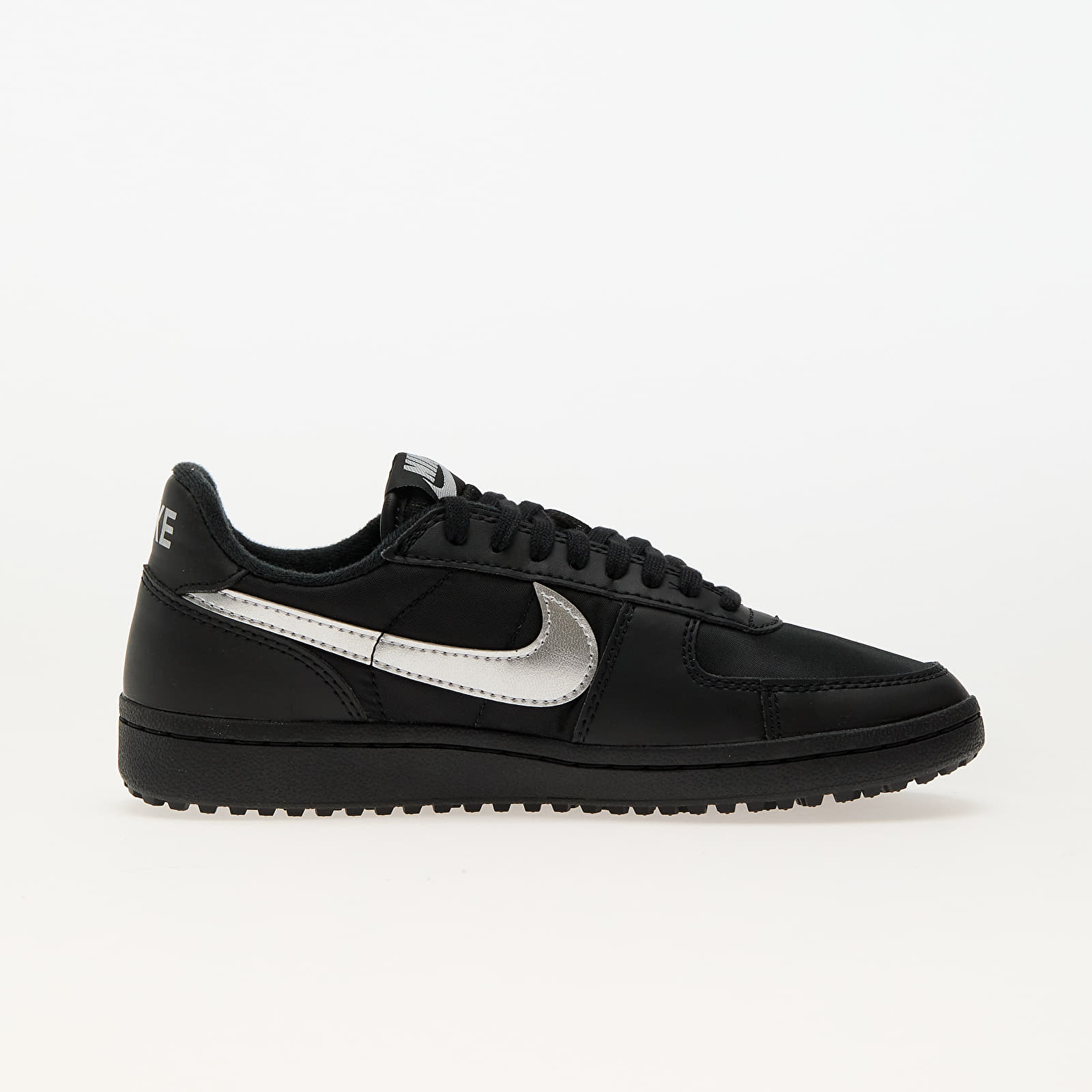 Naiste tossud ja kingad Nike W Field General Black/ Metallic Silver-Black