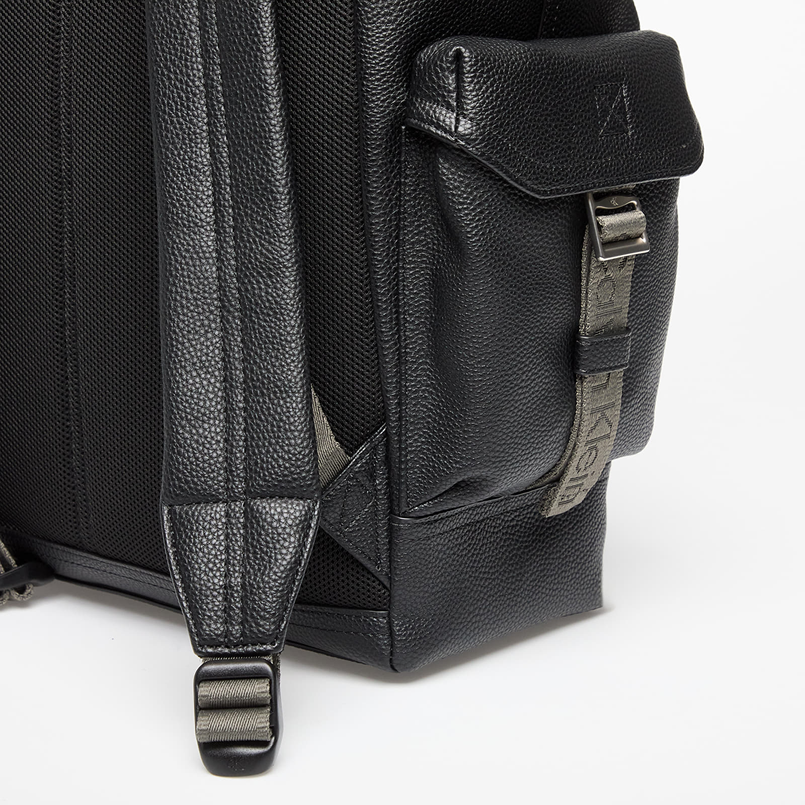 Plecaki męskie Calvin Klein Jeans Cargo Flap Backpack Black