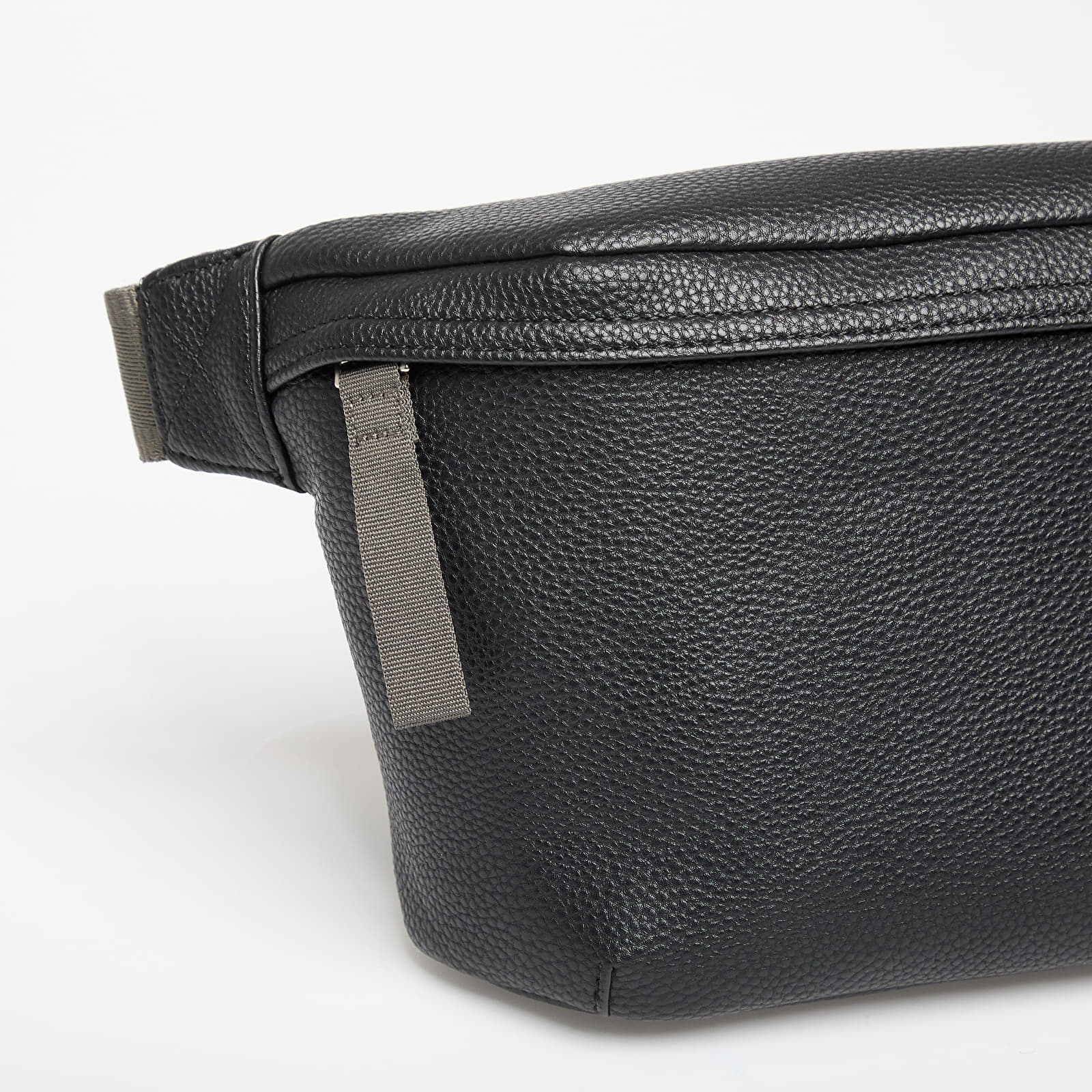 Plecaki nerki Calvin Klein Jeans Cargo Waistbag Black