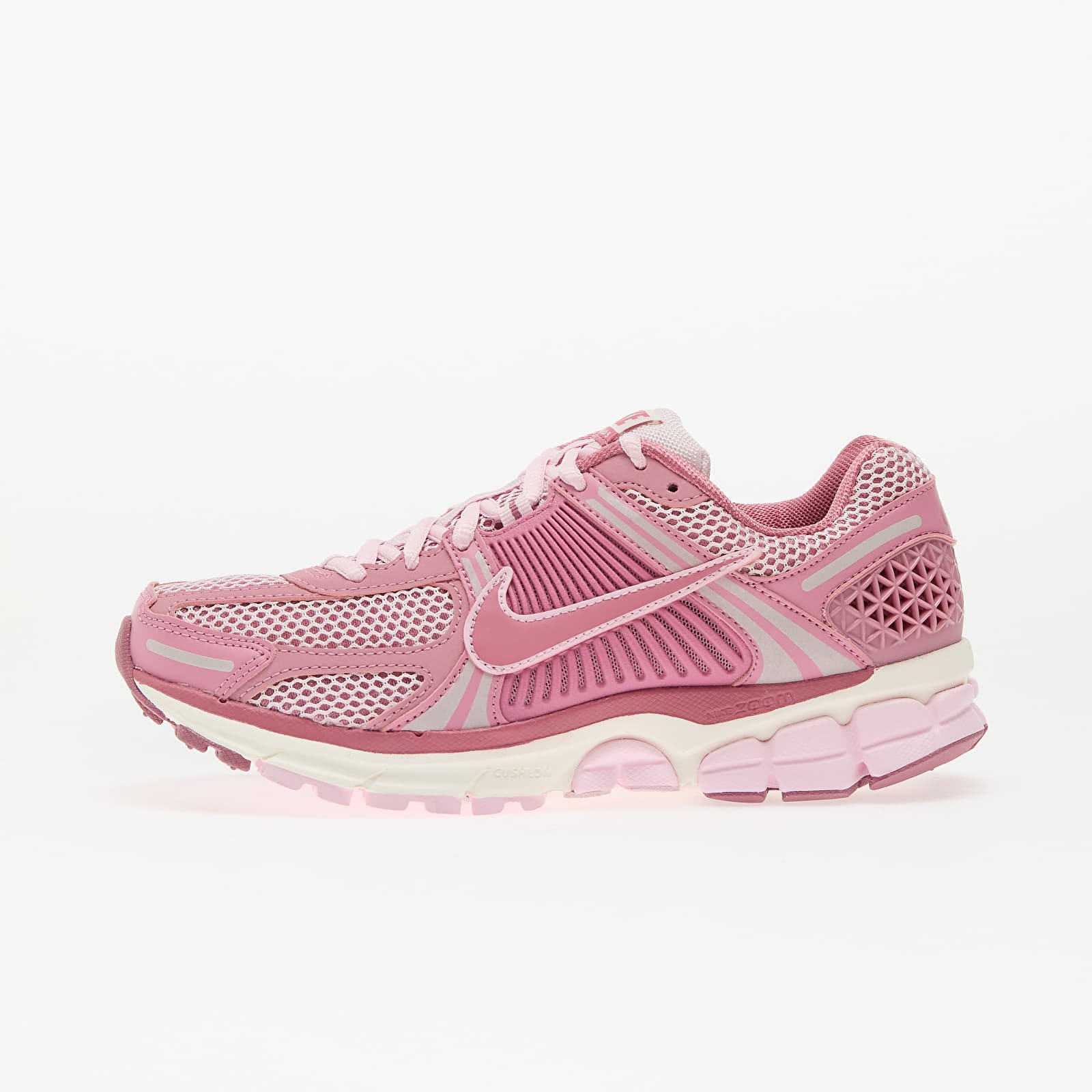 Ženski čevlji Nike W Zoom Vomero 5 Elemental Pink/ Desert Berry-Pink Foam