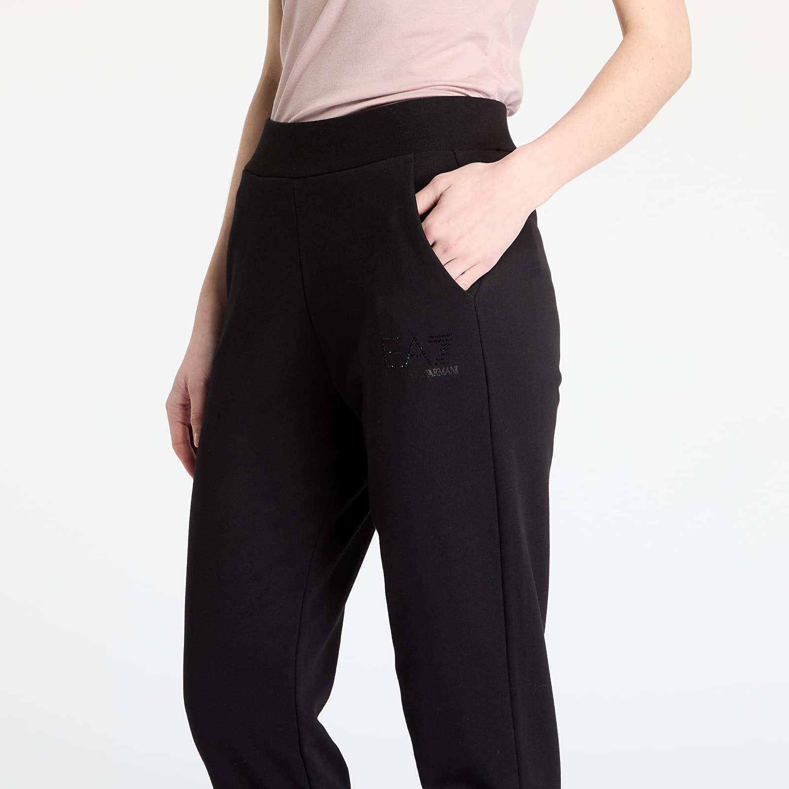 Trenerke EA7 Emporio Armani Train Logo Series W Pants Ch F Black
