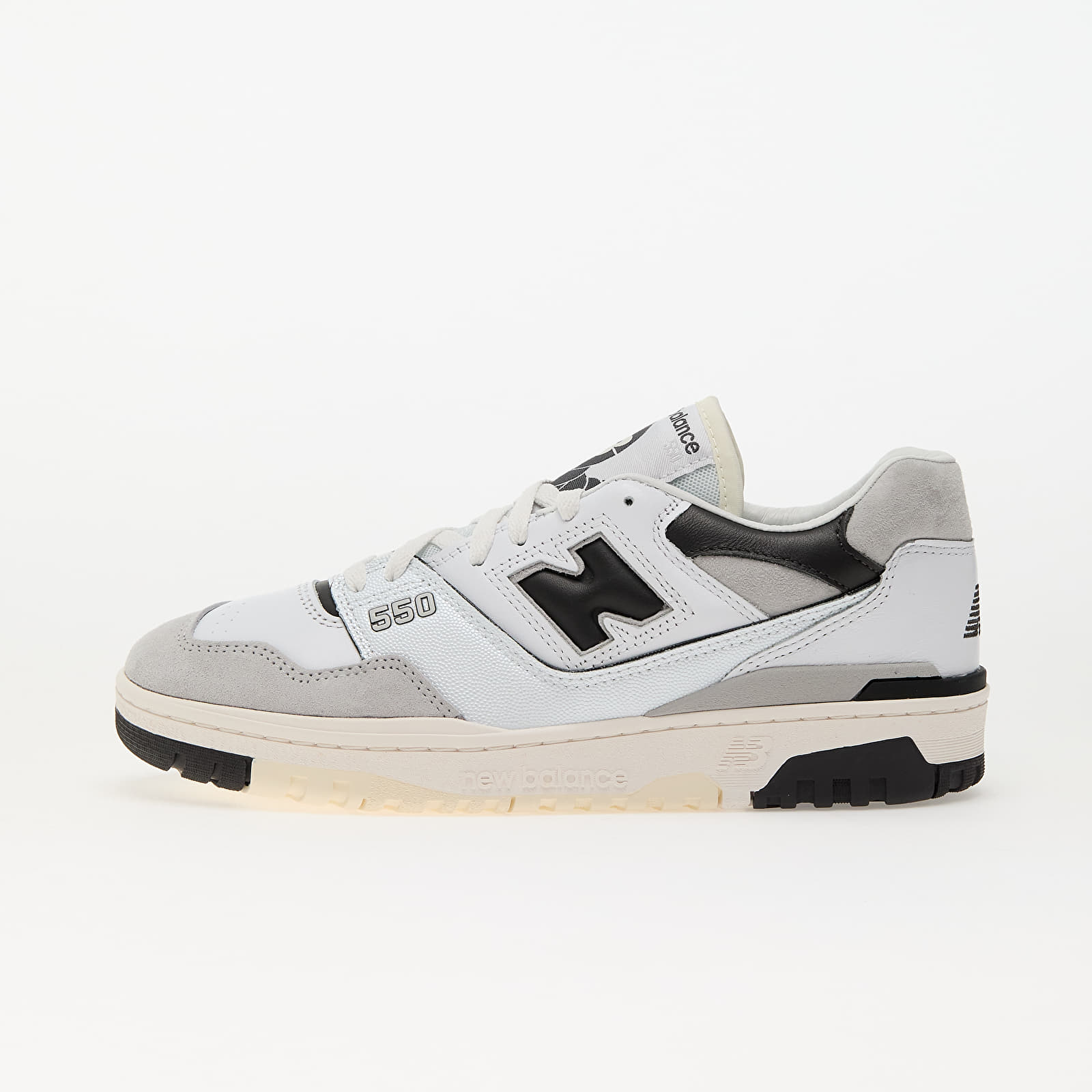 Baskets et chaussures pour hommes New Balance 550 White/ Grey/ Black
