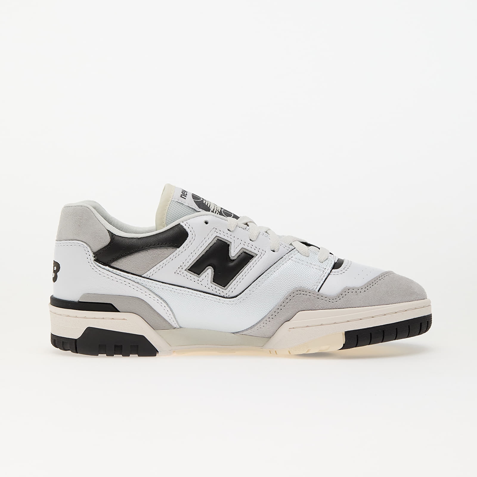 Baskets et chaussures pour hommes New Balance 550 White/ Grey/ Black