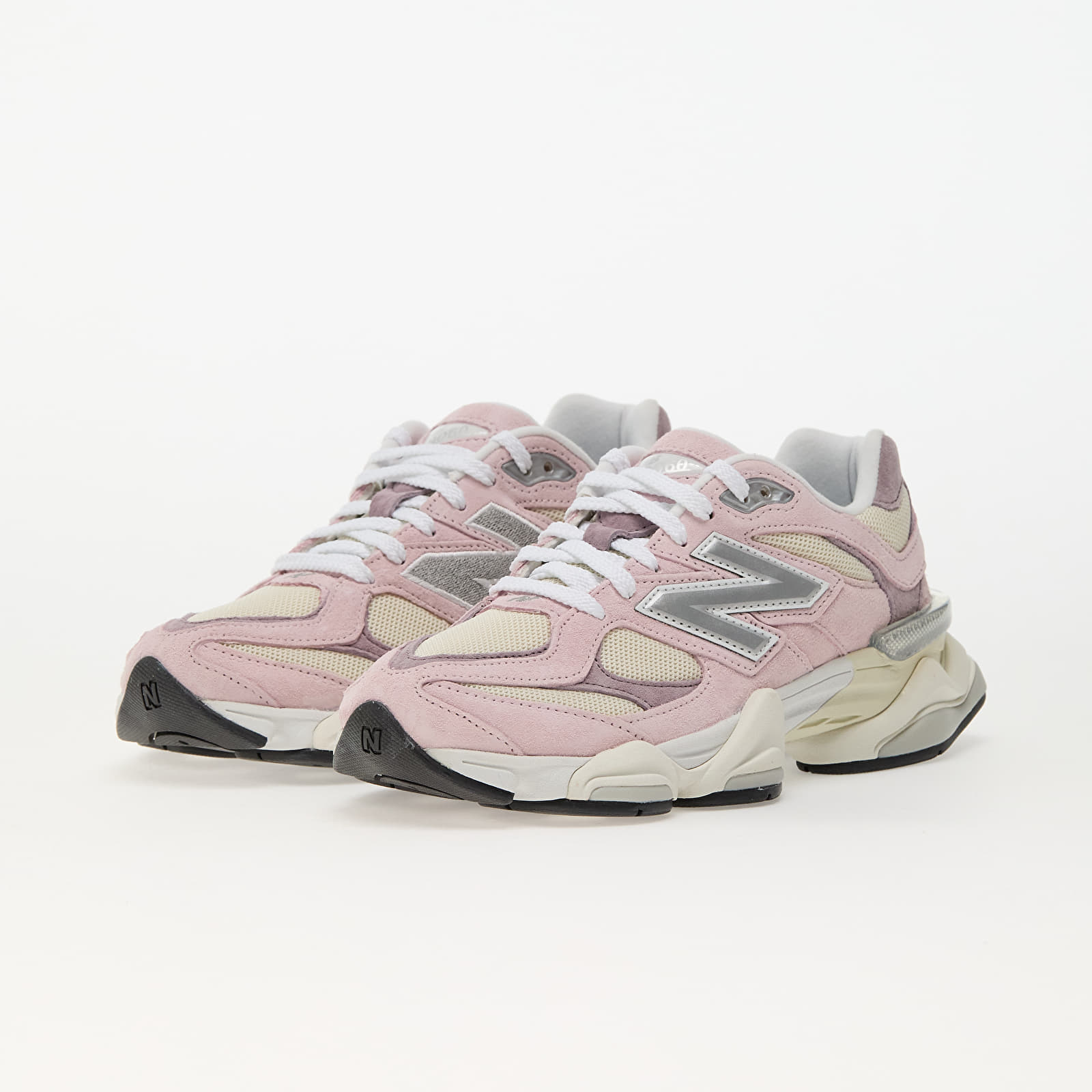 Baskets et chaussures pour hommes New Balance 9060 Pink/ Beige