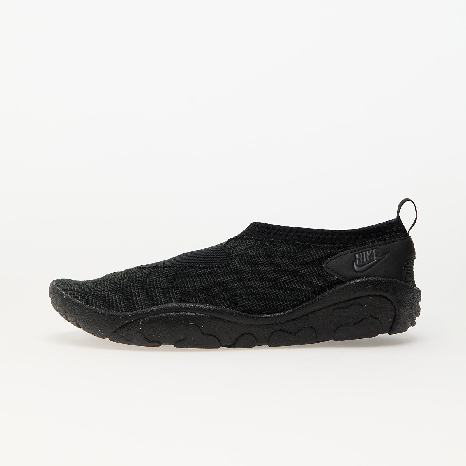 Meeste tossud ja kingad Nike Aqua Turf Black/ Off Noir-Black