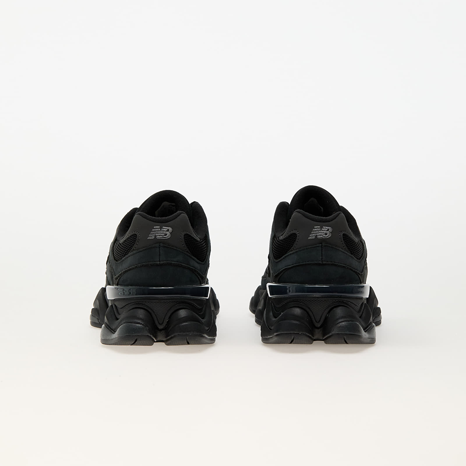 Men's sneakers and shoes New Balance 9060 Black/ Cement