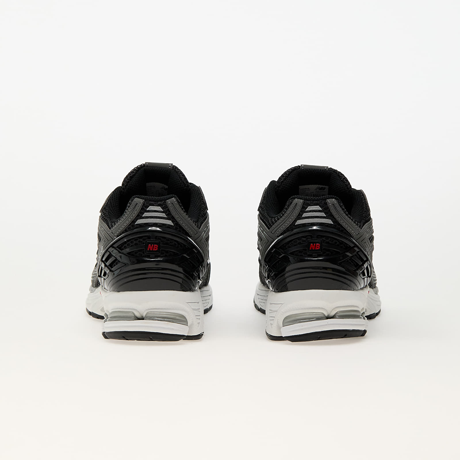 Men's sneakers and shoes New Balance 1906 Black/ Castlerock