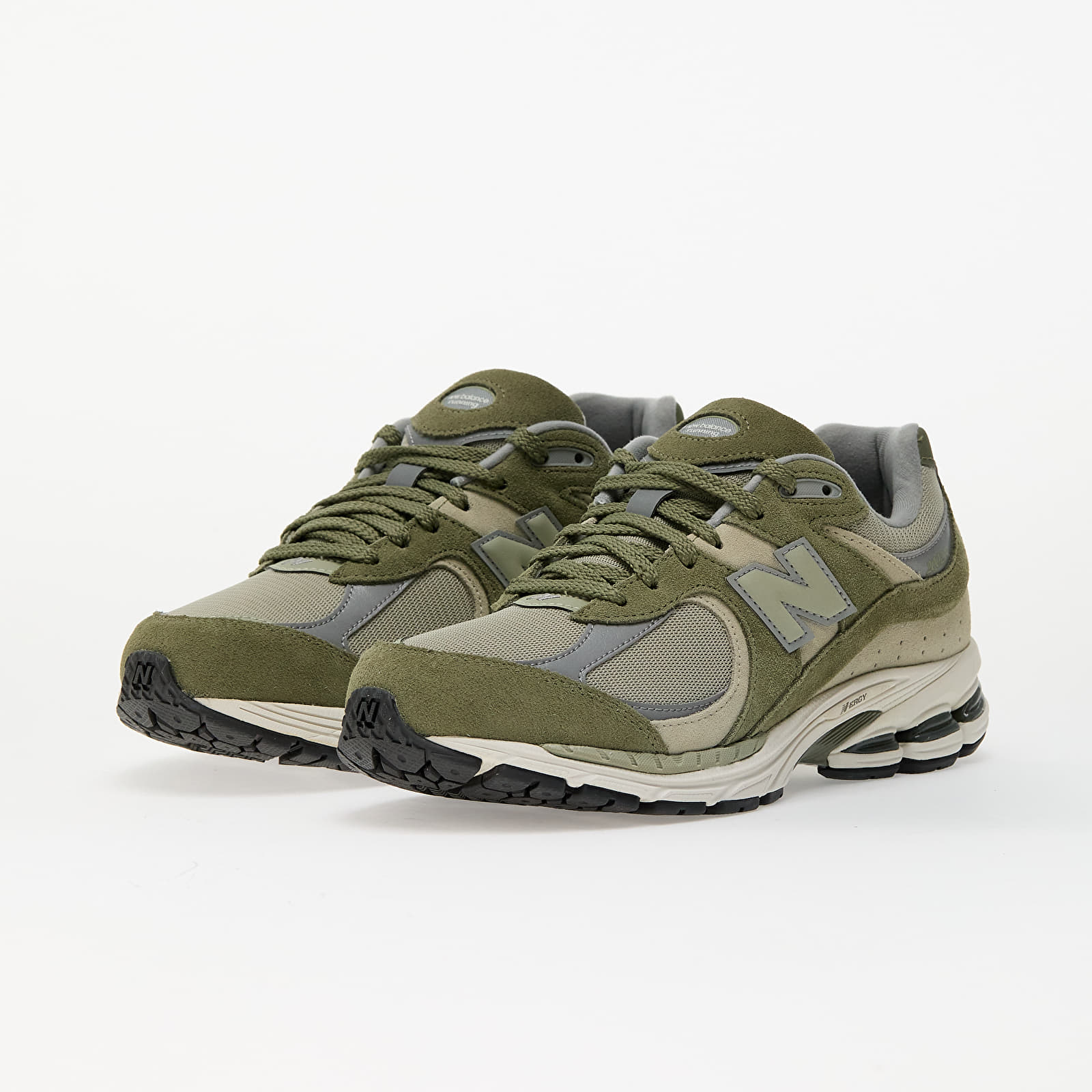 Baskets et chaussures pour hommes New Balance 2002R Olive/ Light Khaki/ Grey